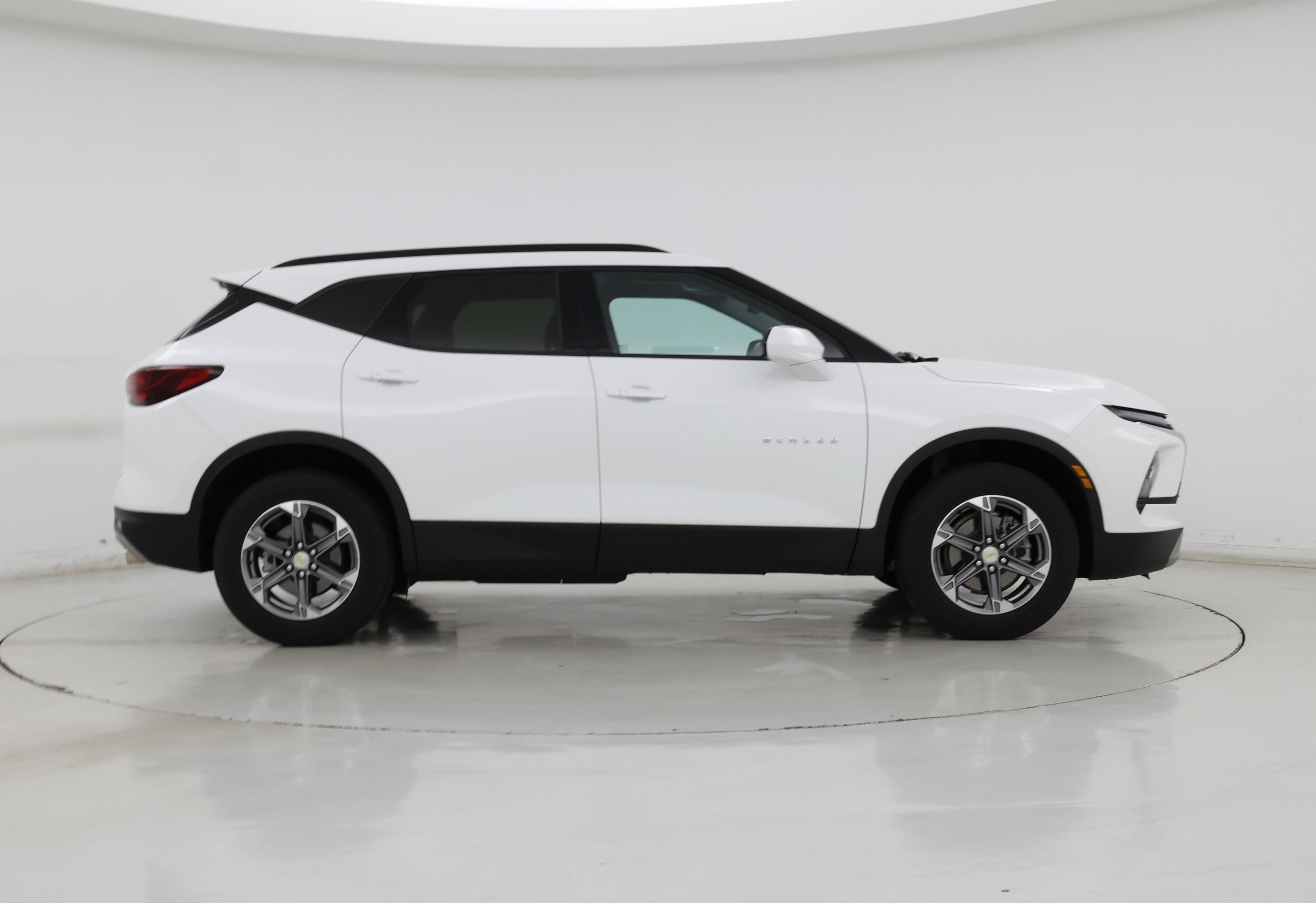 Thumbnail: 2023 Chevrolet Blazer - 7