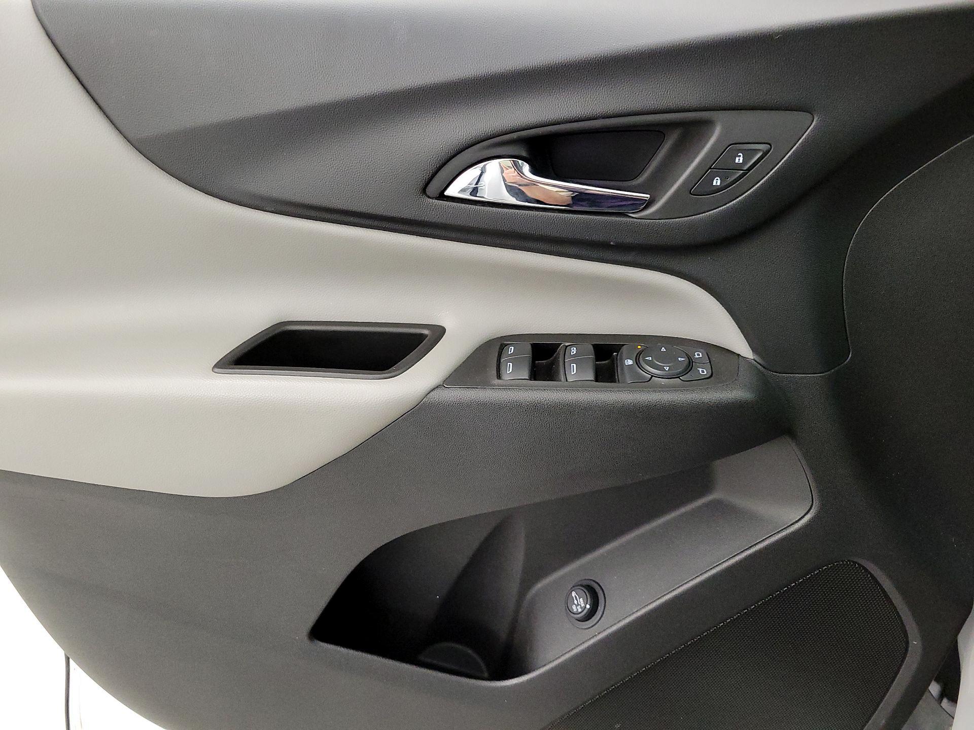 Thumbnail: 2022 Chevrolet Equinox - 12