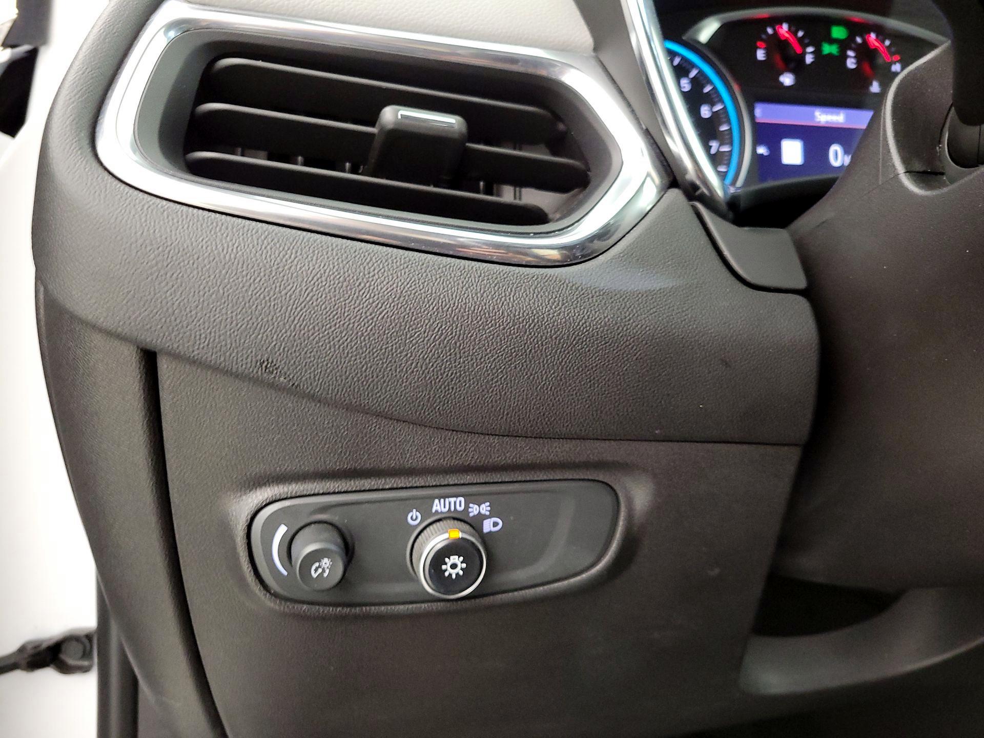 Thumbnail: 2022 Chevrolet Equinox - 13