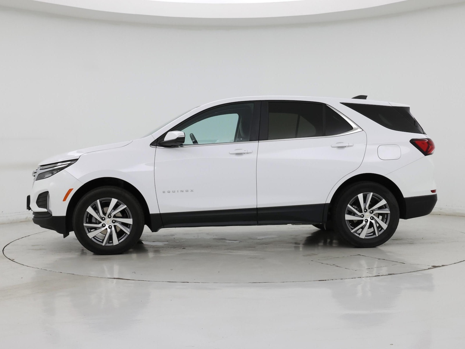 Image 4 of 2022 Chevrolet Equinox LT