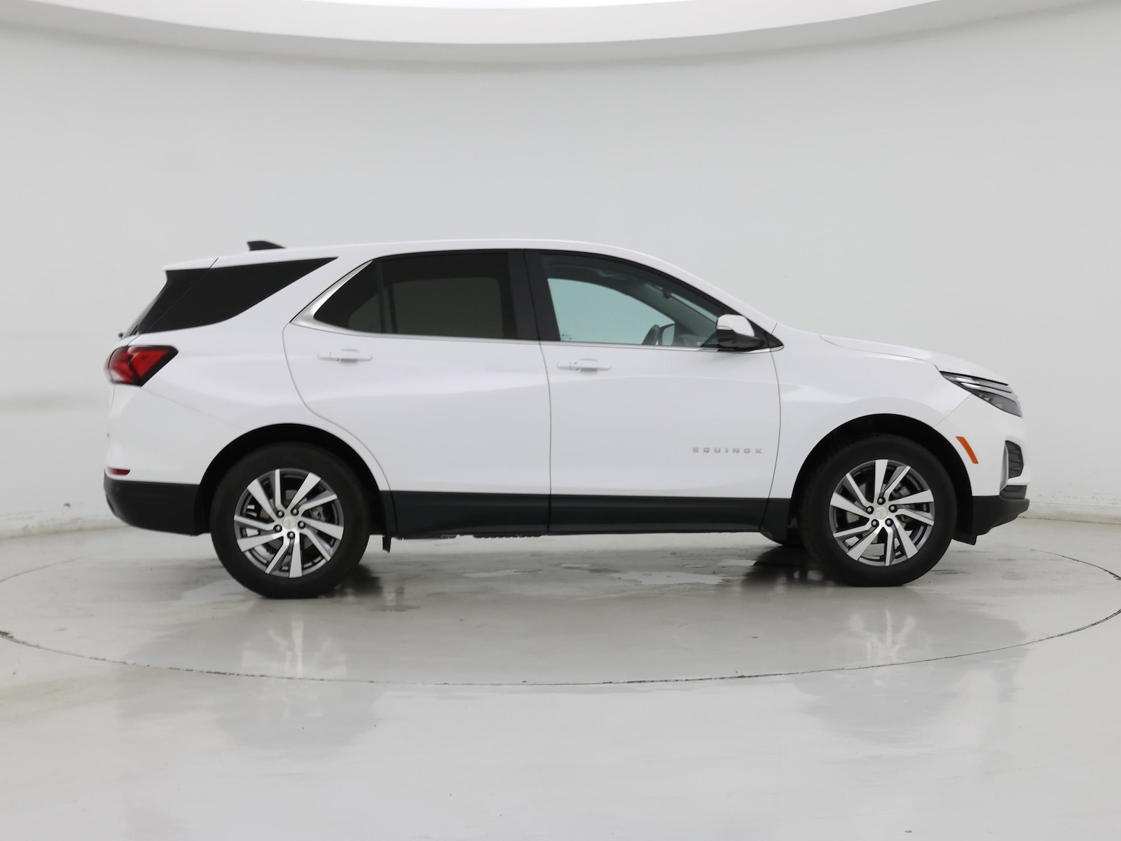 Image 8 of 2022 Chevrolet Equinox LT