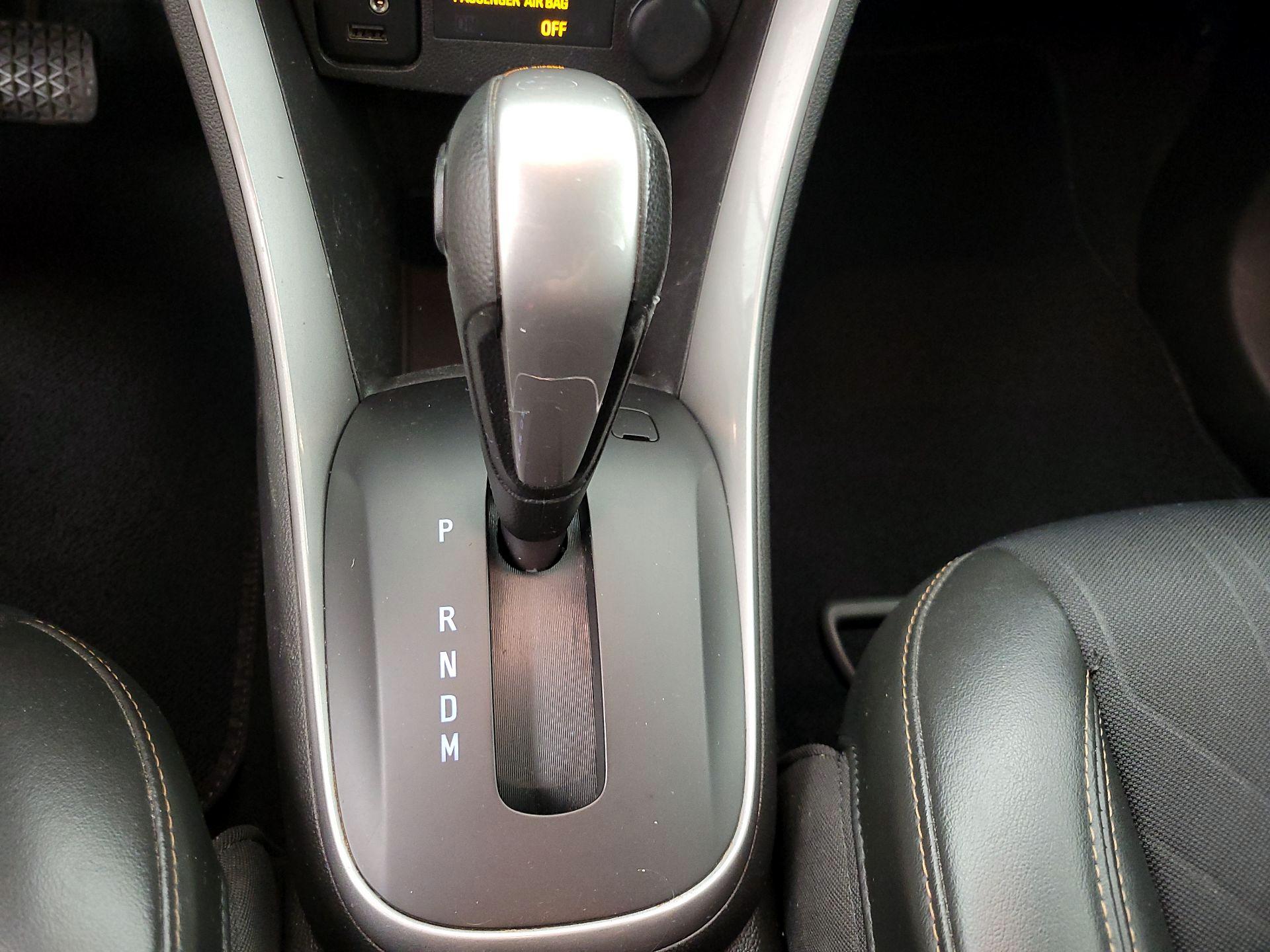 Thumbnail: 2021 Chevrolet Trax - 17