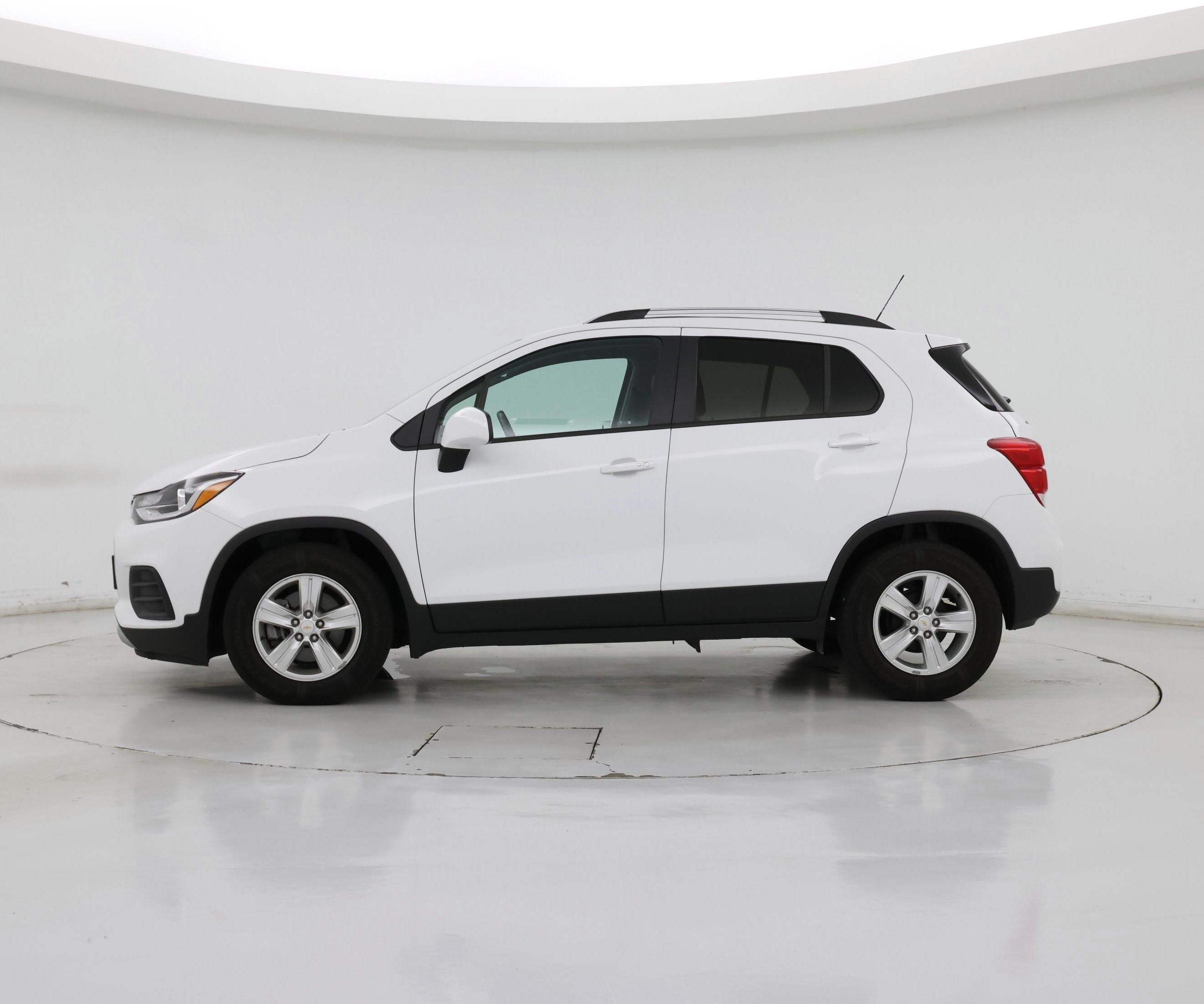 Thumbnail: 2021 Chevrolet Trax - 3