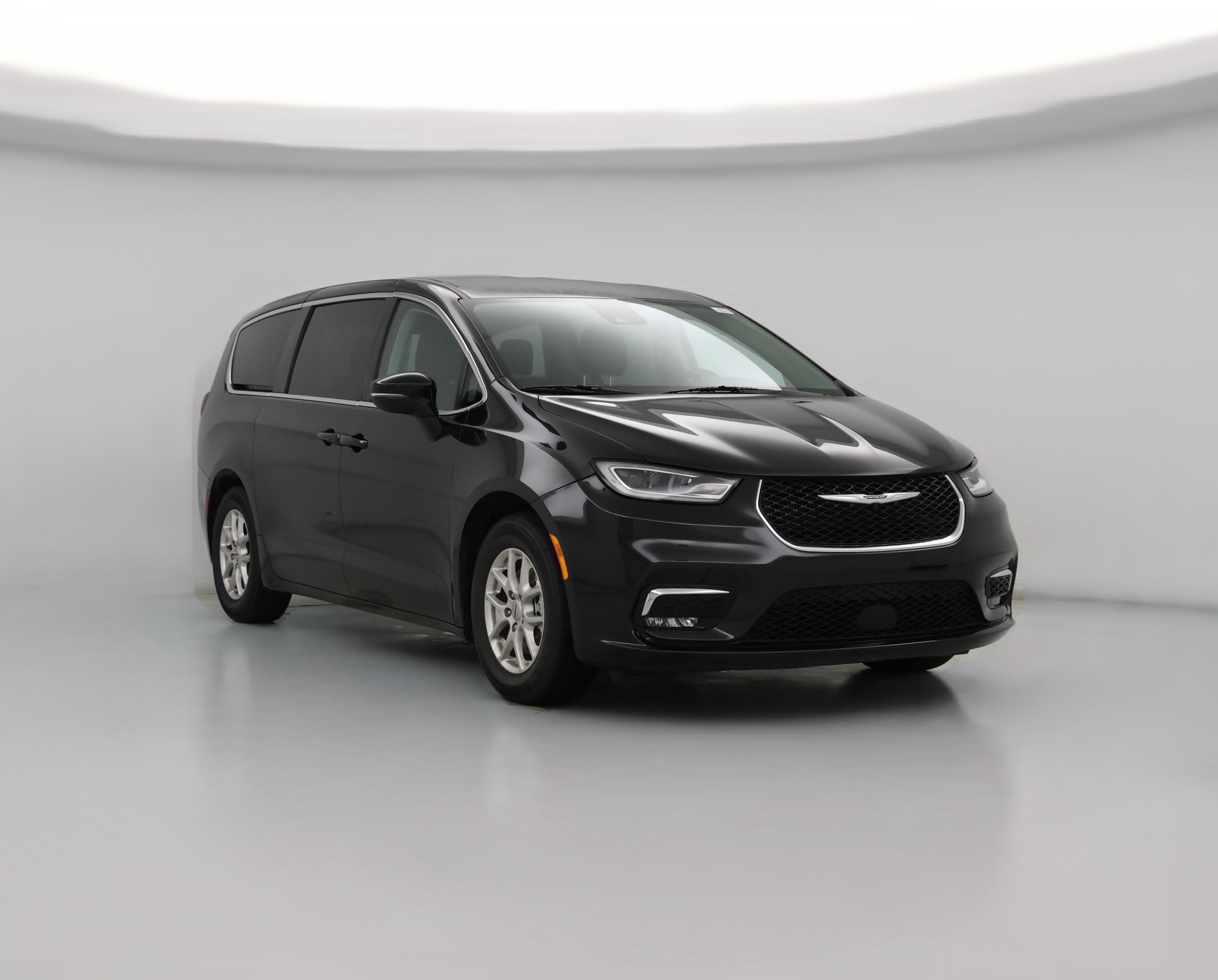 Thumbnail: 2023 Chrysler Pacifica - 1