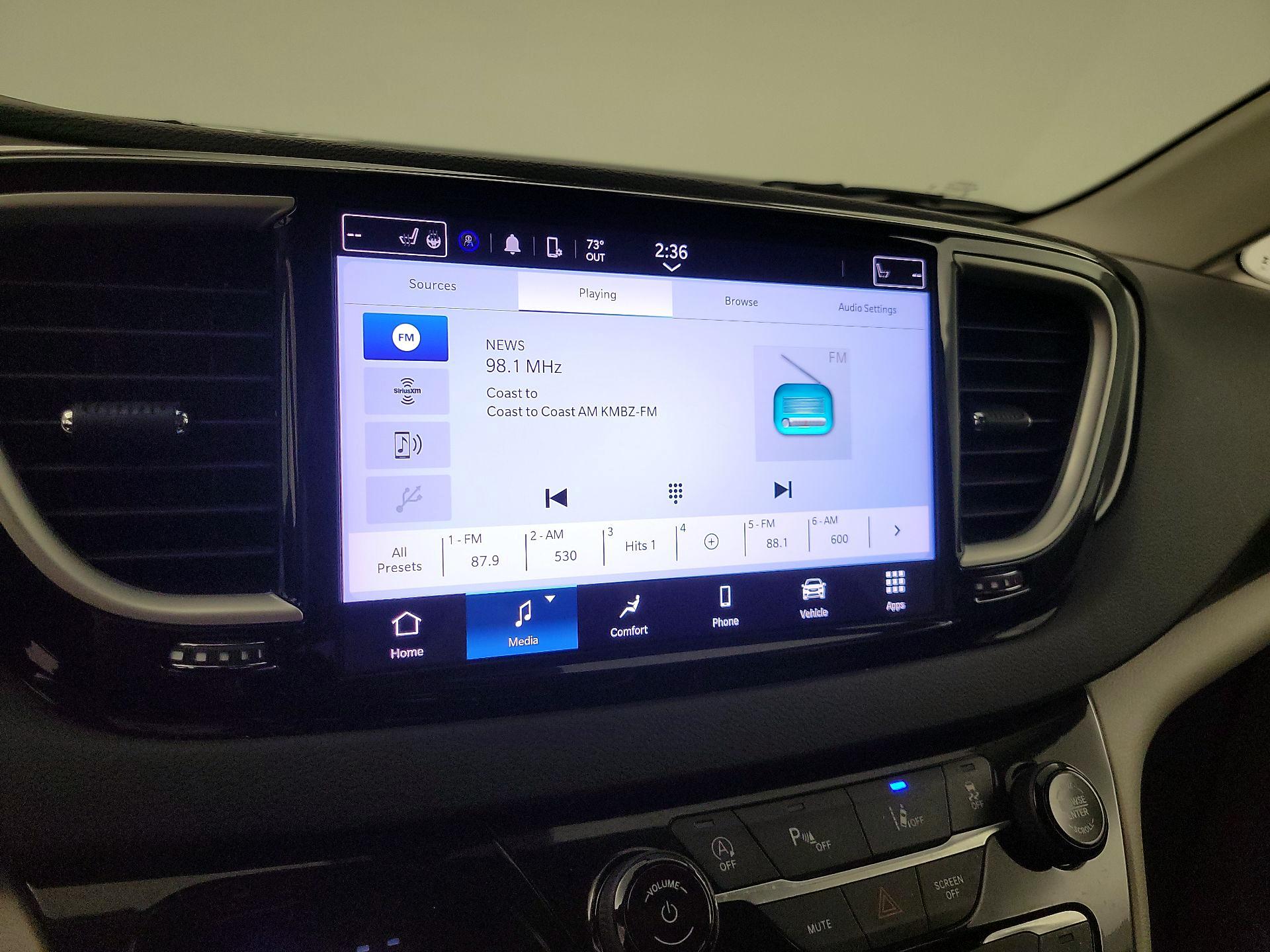 Thumbnail: 2023 Chrysler Pacifica - 15