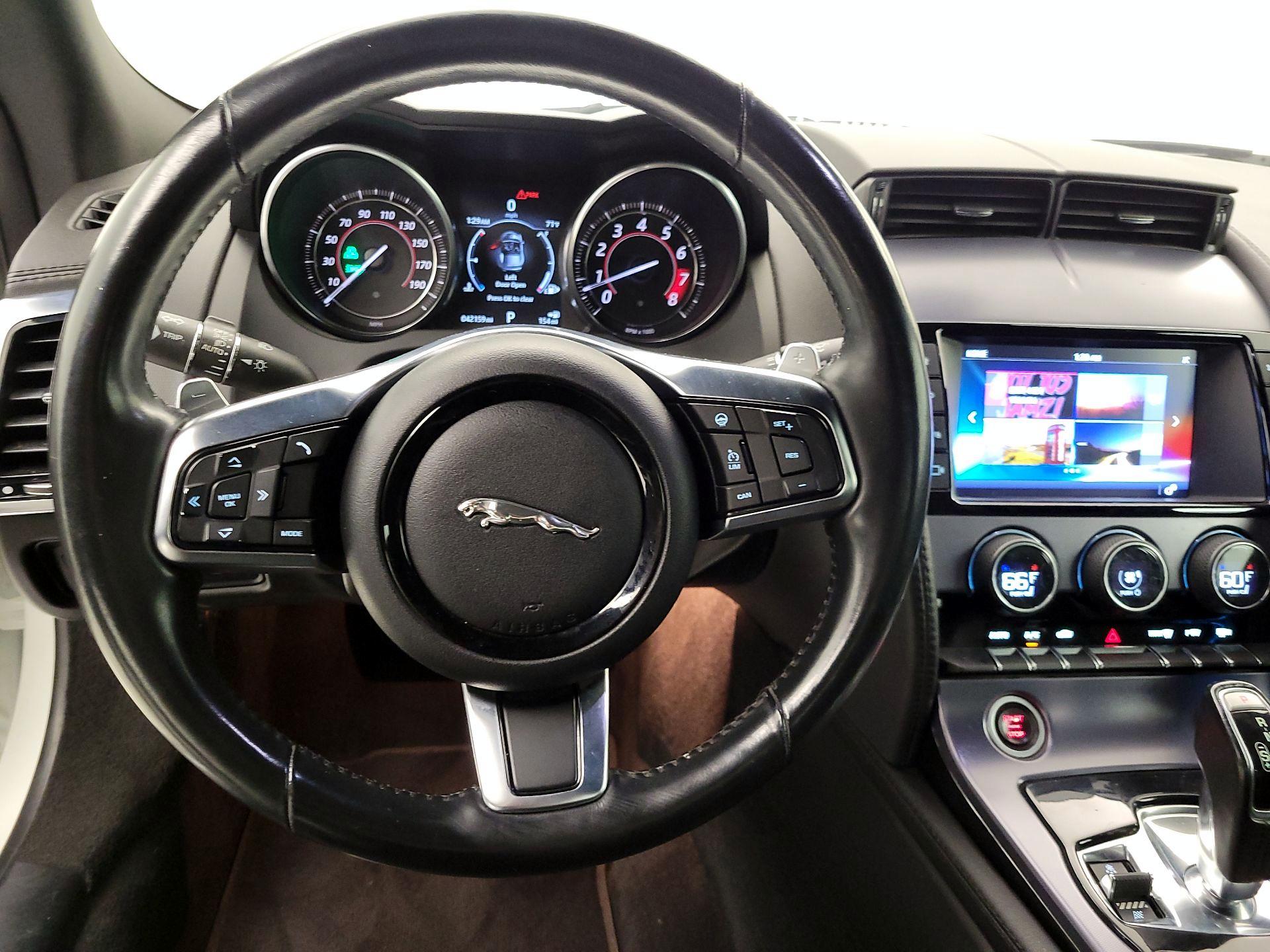 Thumbnail: 2018 Jaguar F-Type - 10