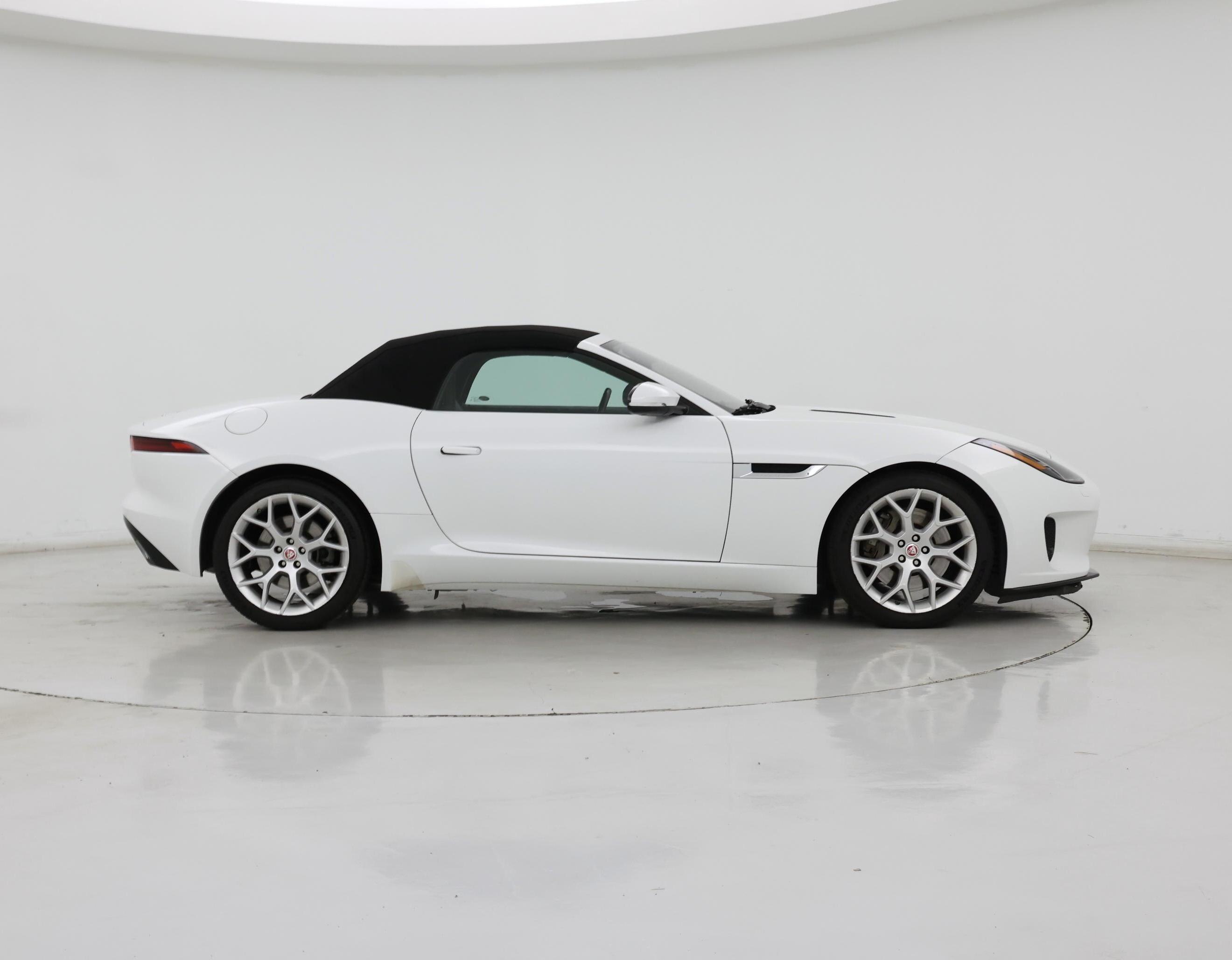 Thumbnail: 2018 Jaguar F-Type - 7