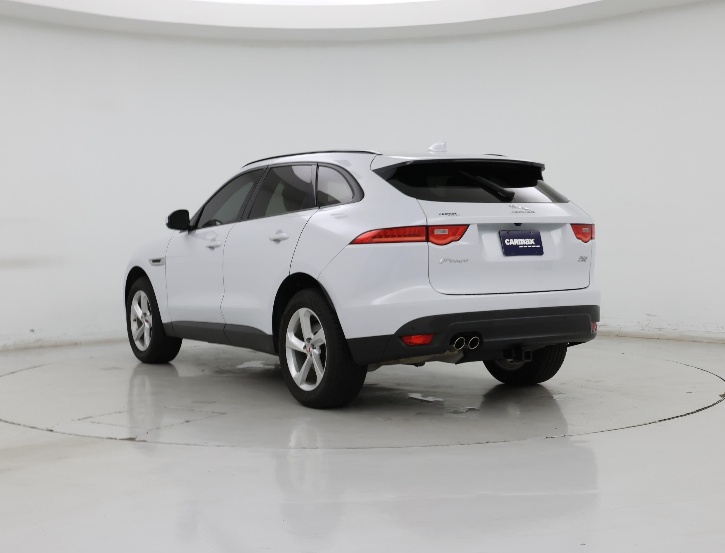 Thumbnail: 2018 Jaguar F-Pace - 2