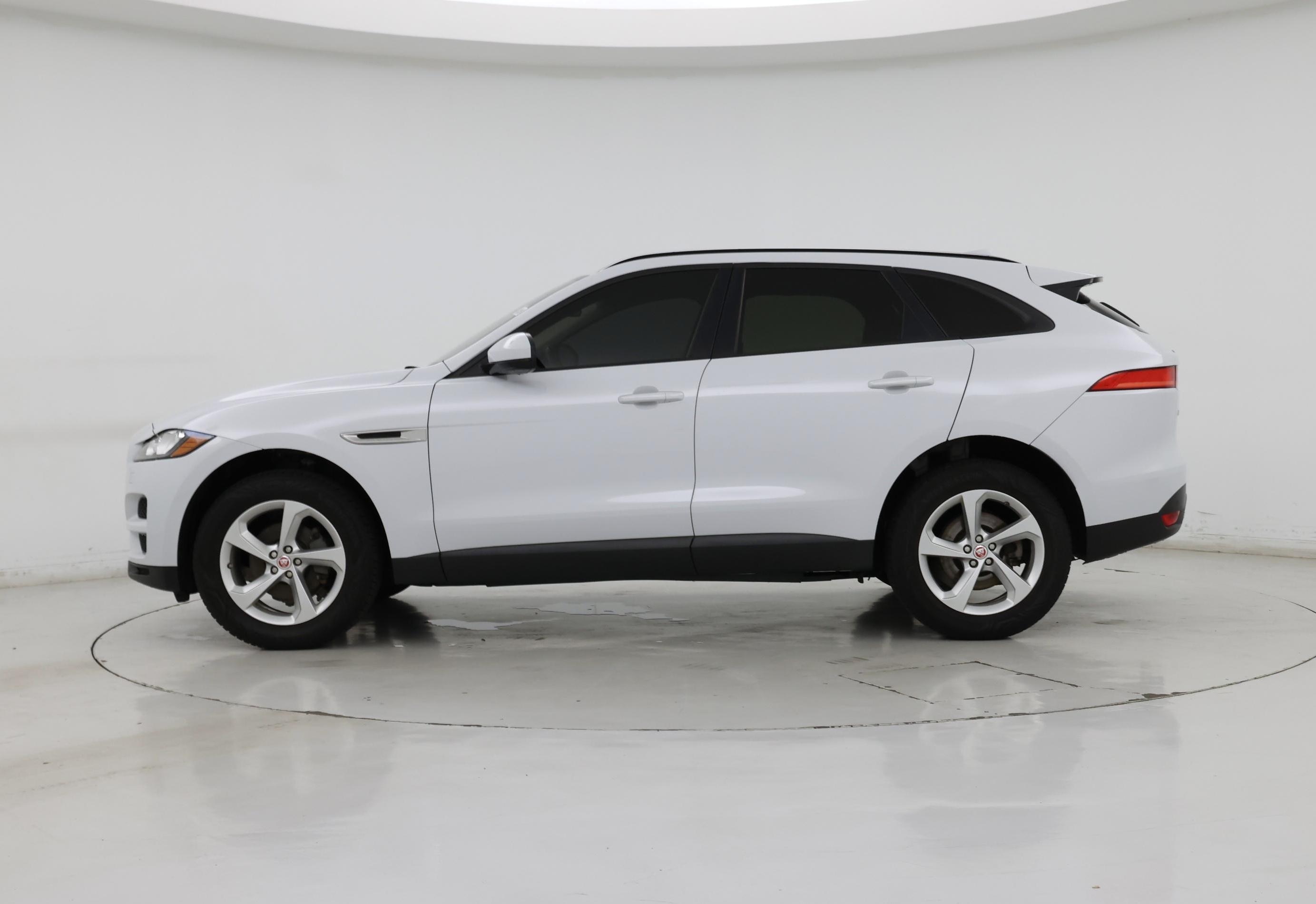 Thumbnail: 2018 Jaguar F-Pace - 3