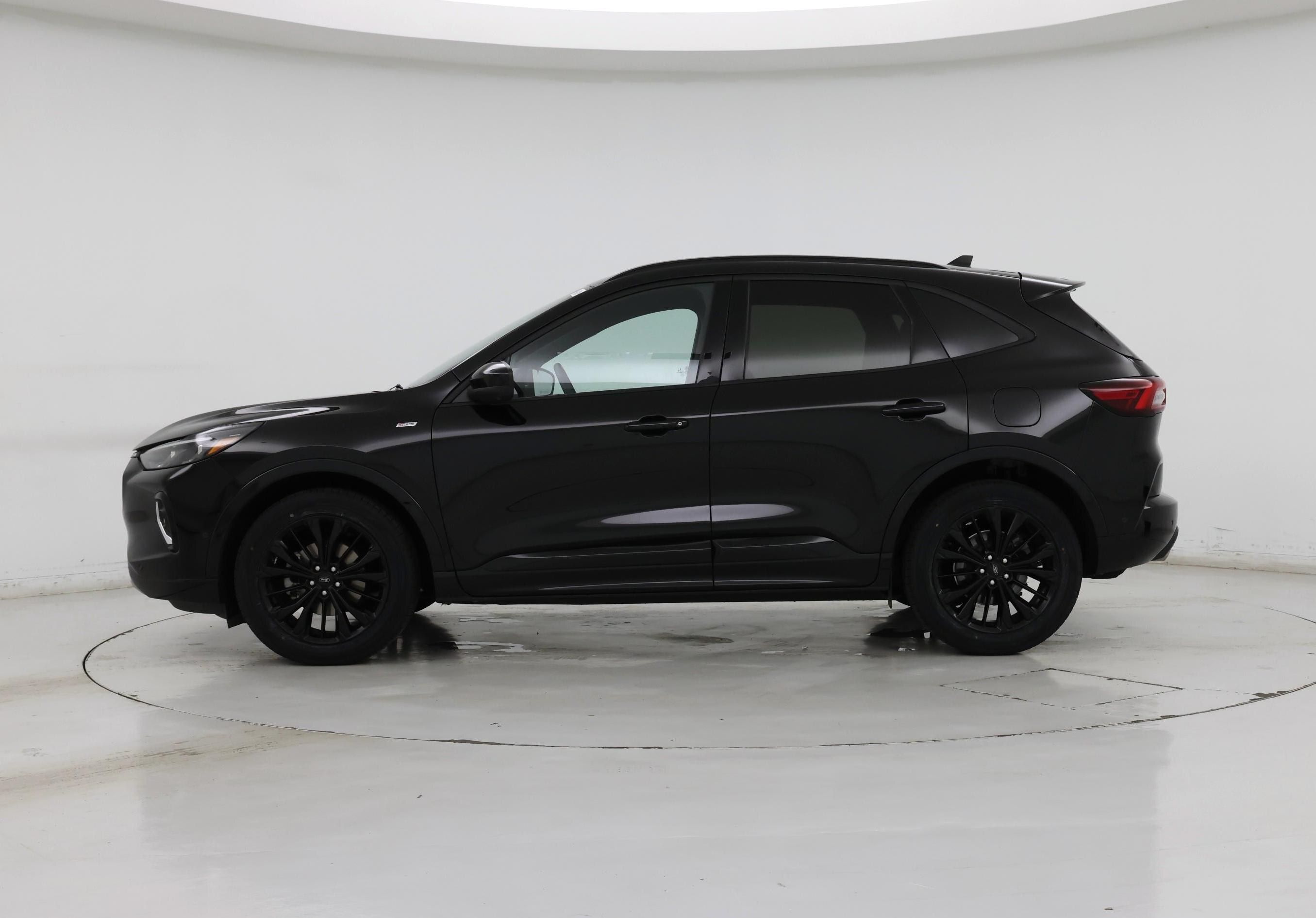 Thumbnail: 2023 Ford Escape - 3