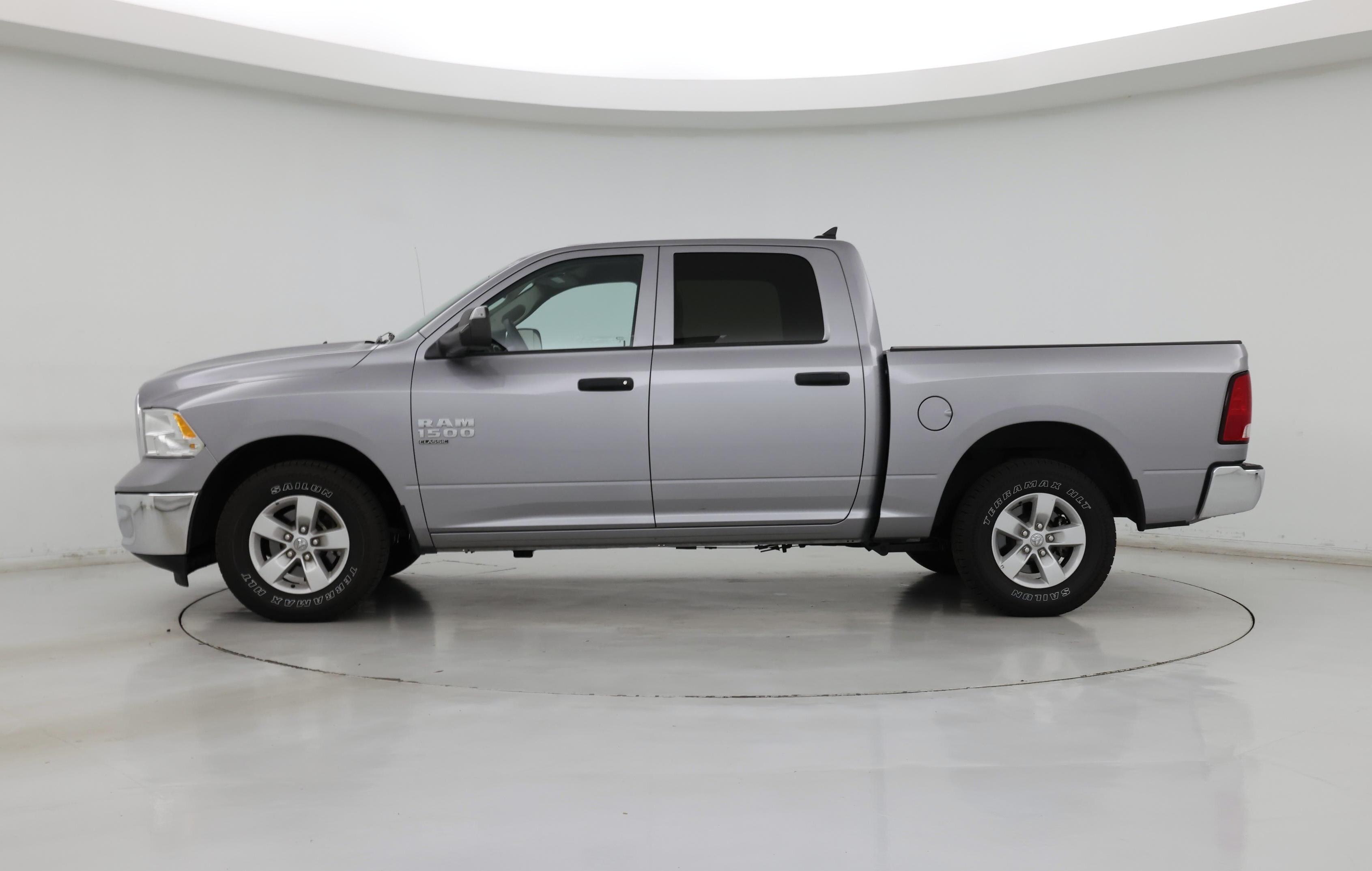 Thumbnail: 2023 RAM 1500 Classic - 3