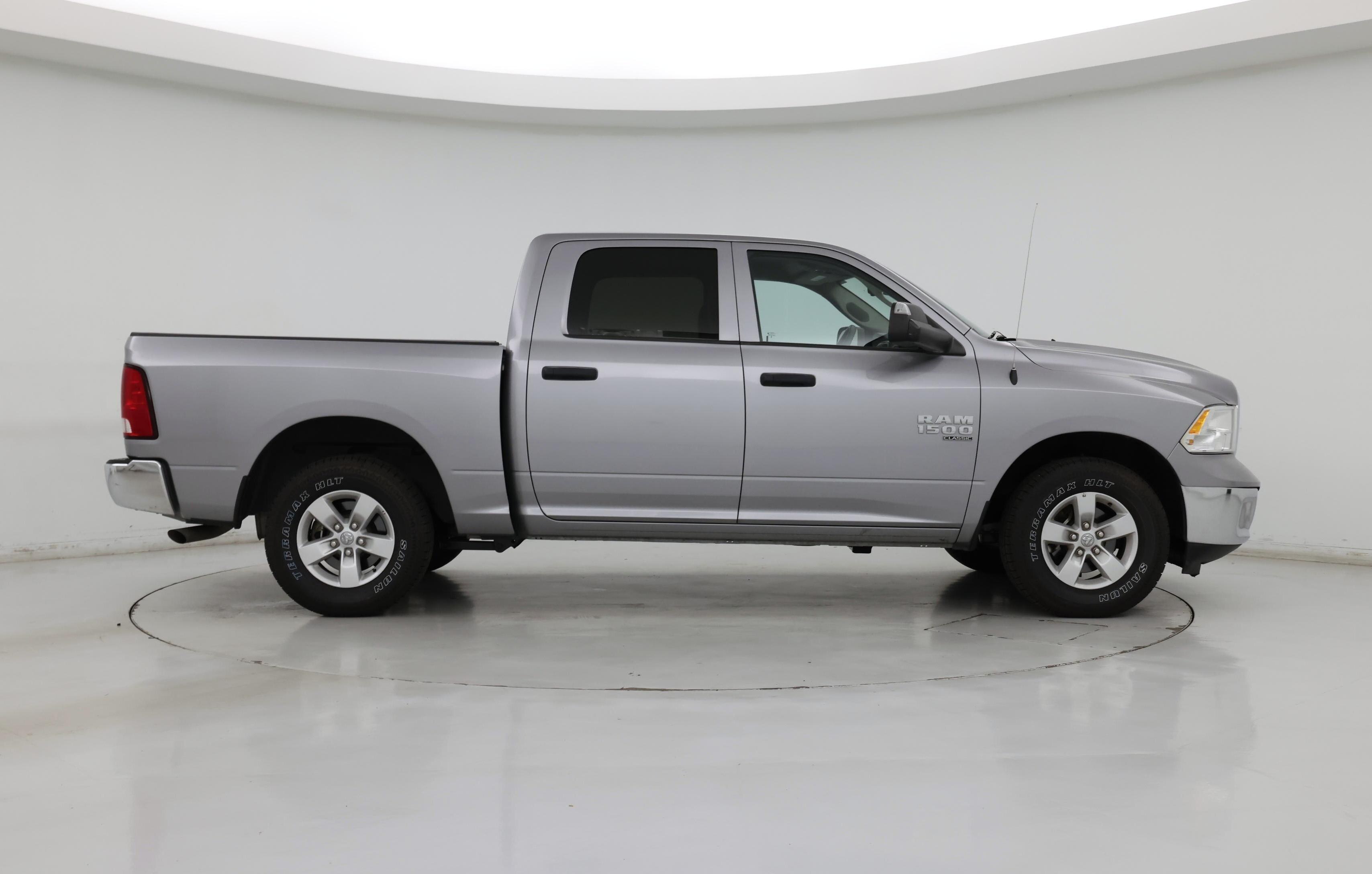 Thumbnail: 2023 RAM 1500 Classic - 7