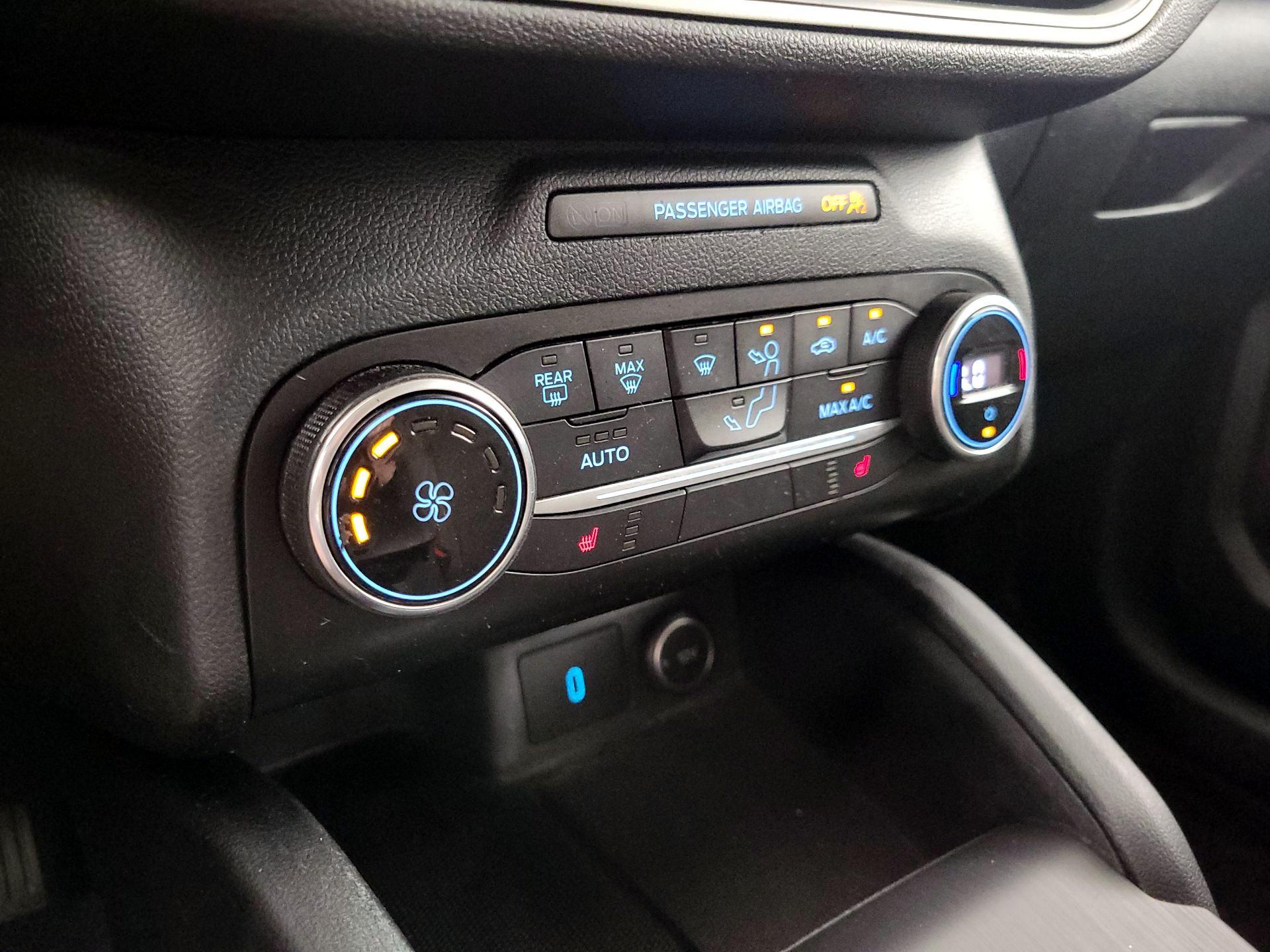 Thumbnail: 2020 Ford Escape - 17
