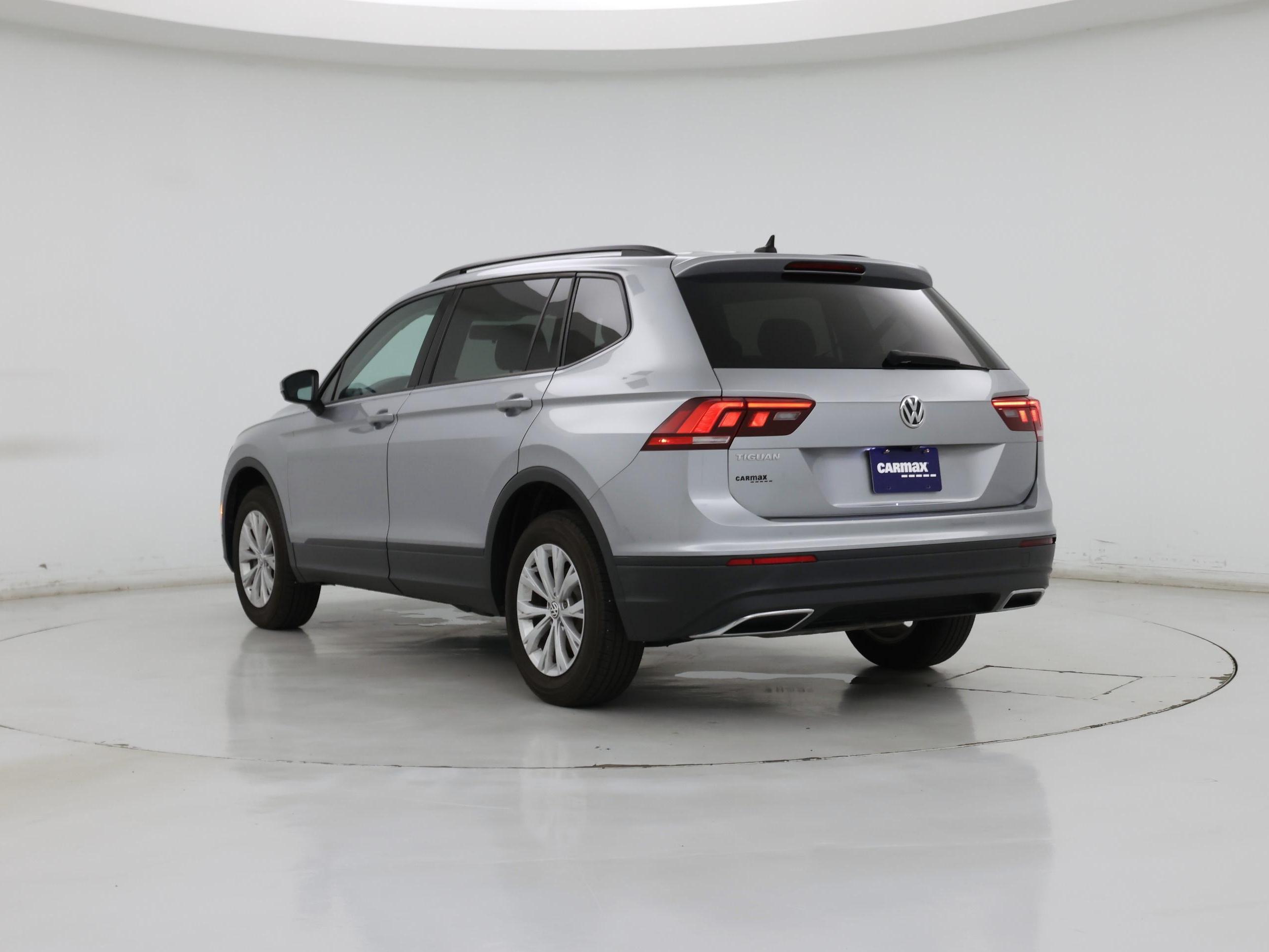 Thumbnail: 2020 Volkswagen Tiguan - 2