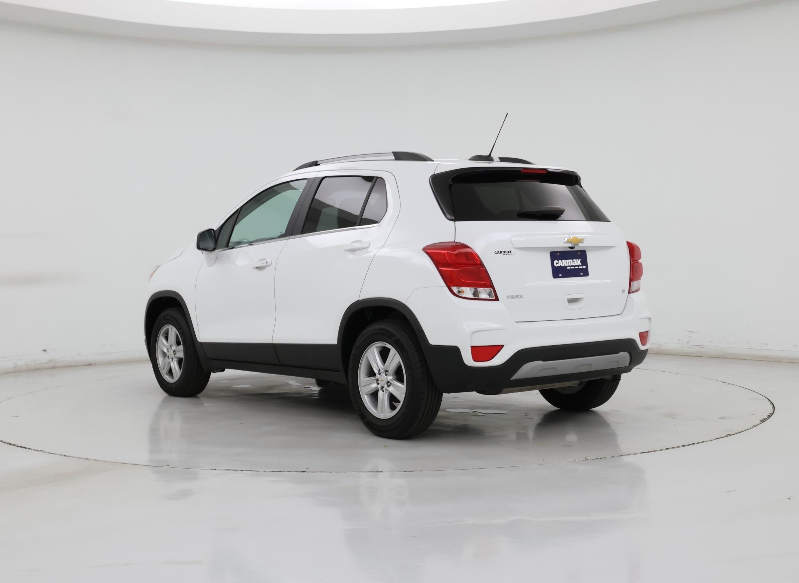 Thumbnail: 2020 Chevrolet Trax - 2