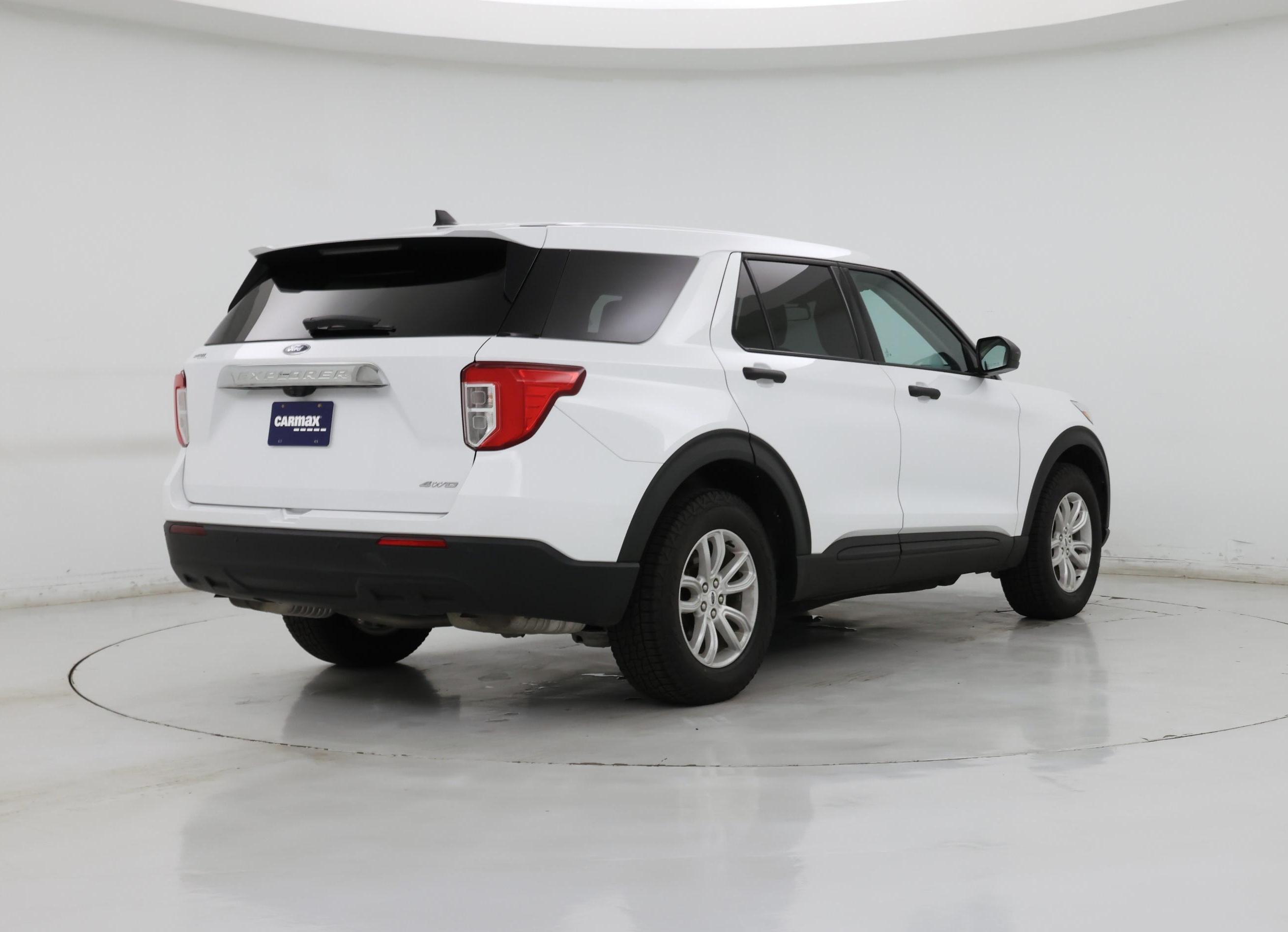 Thumbnail: 2021 Ford Explorer - 8