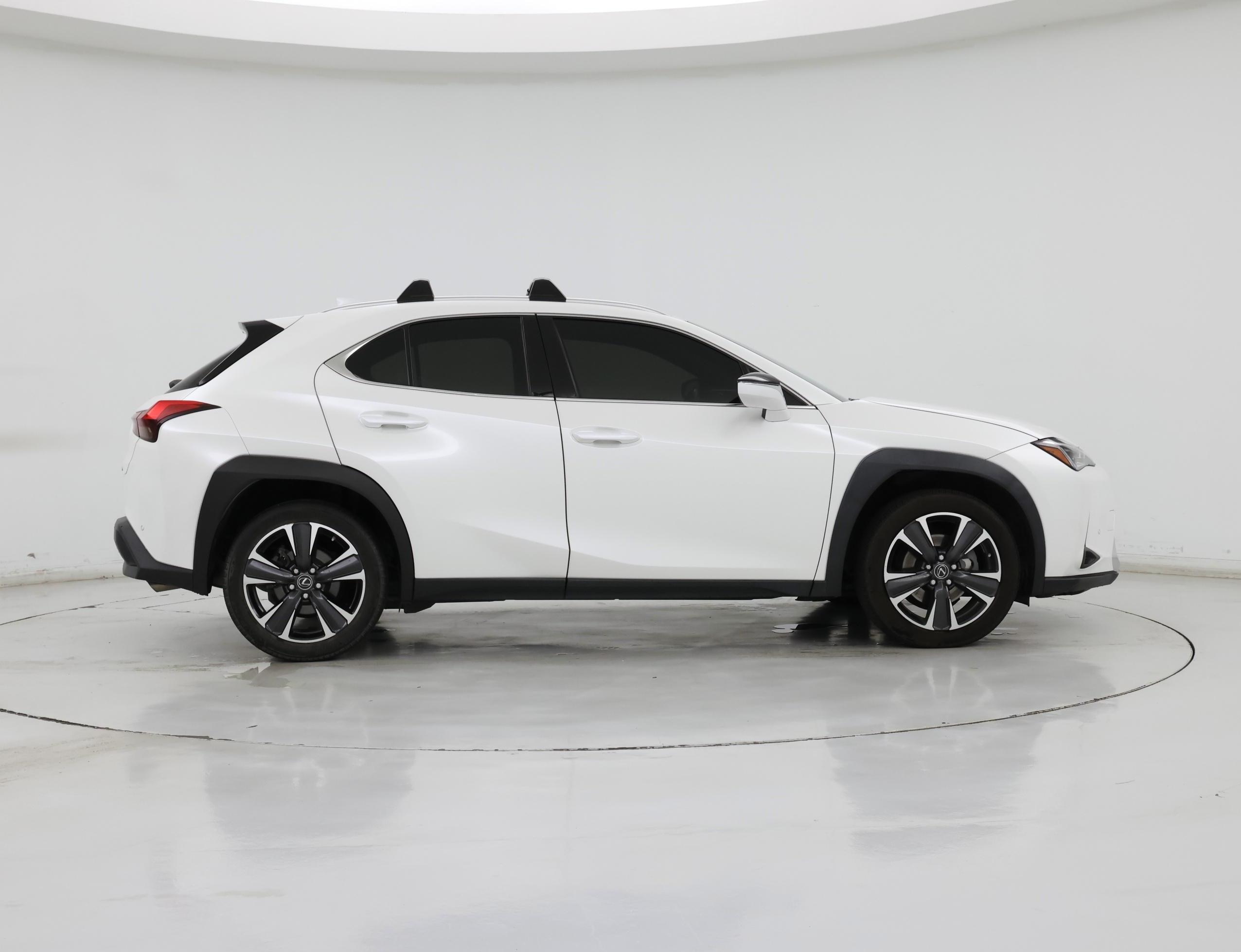 Thumbnail: 2022 Lexus UX - 7