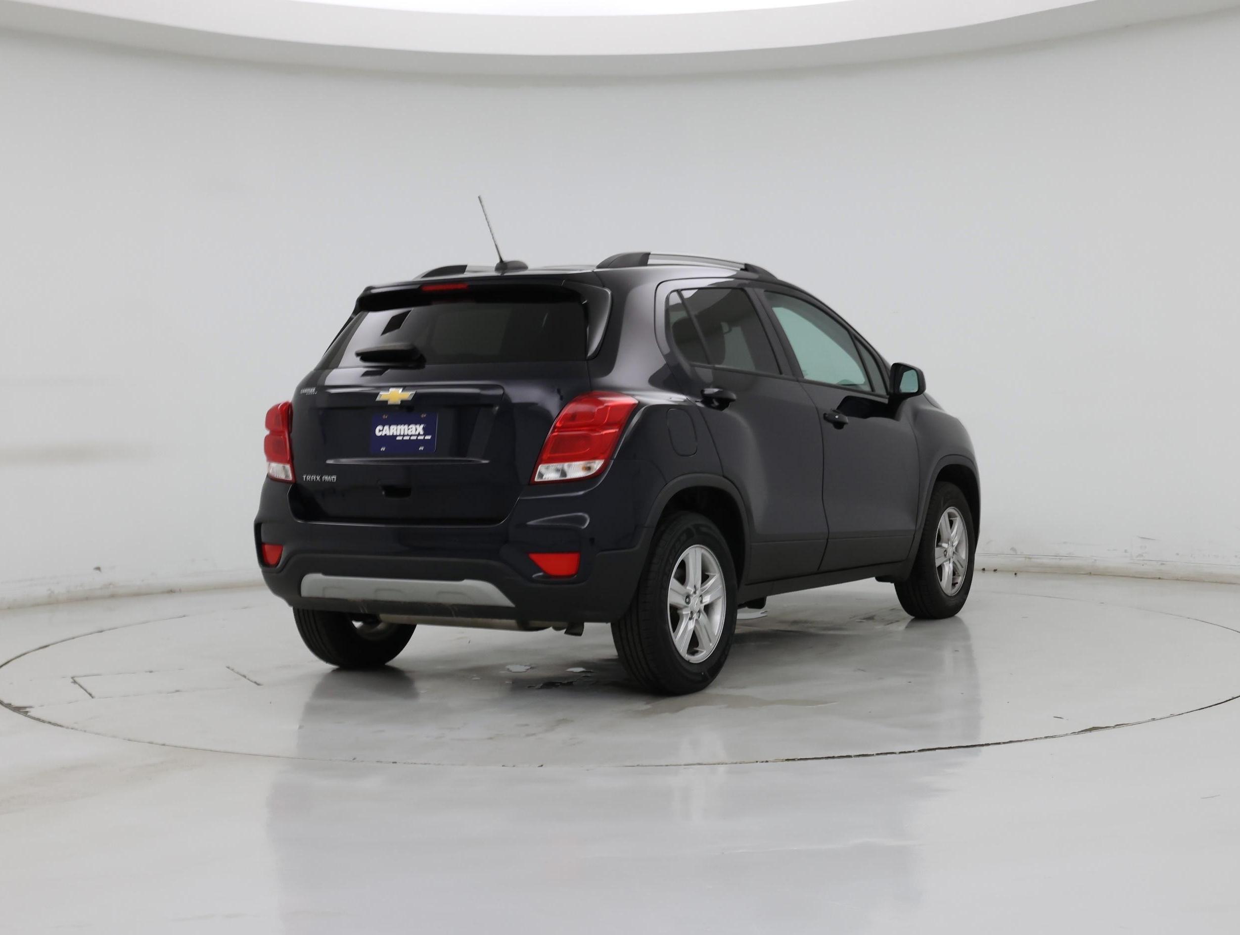 Thumbnail: 2022 Chevrolet Trax - 8