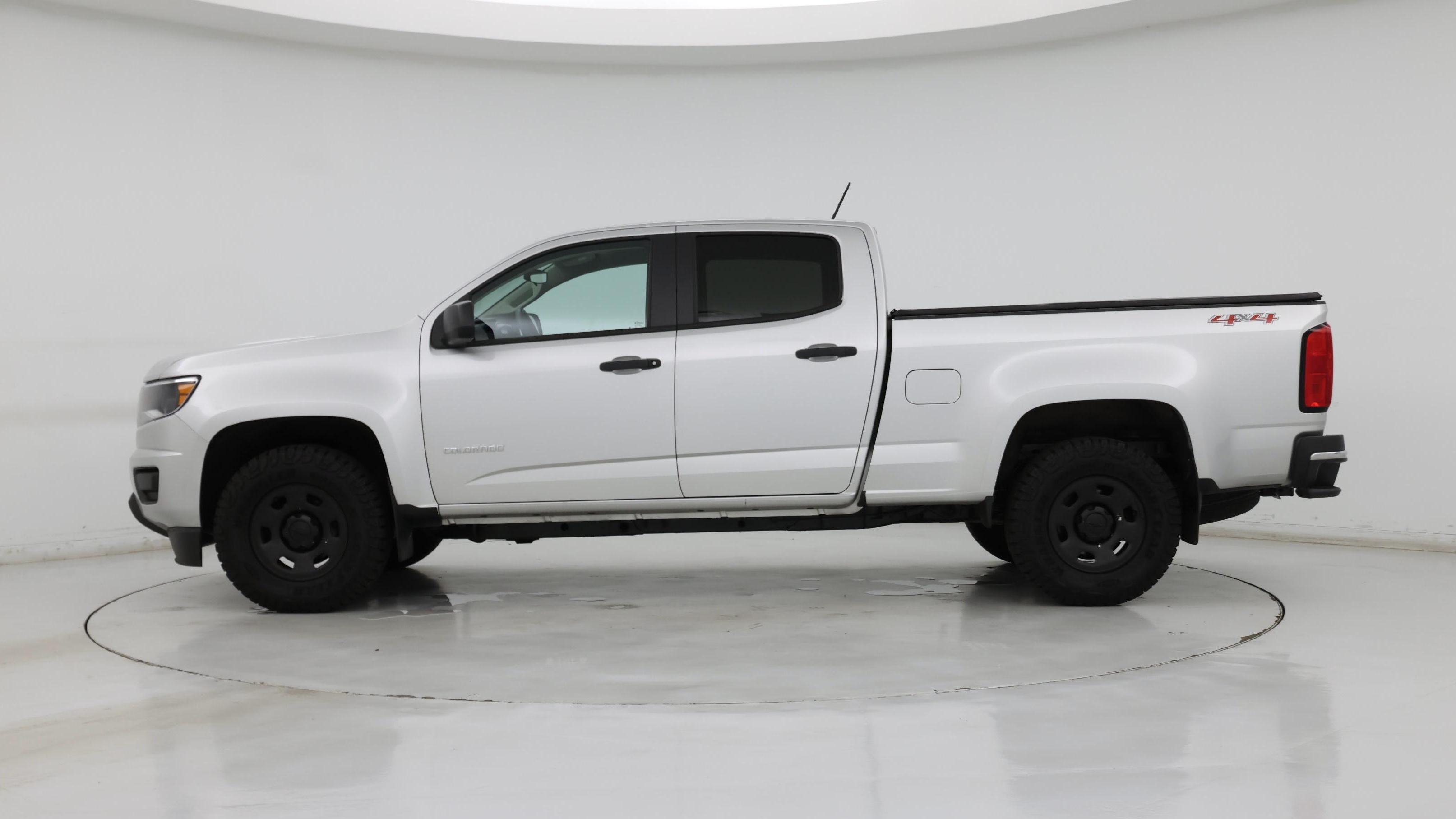 Thumbnail: 2019 Chevrolet Colorado - 3