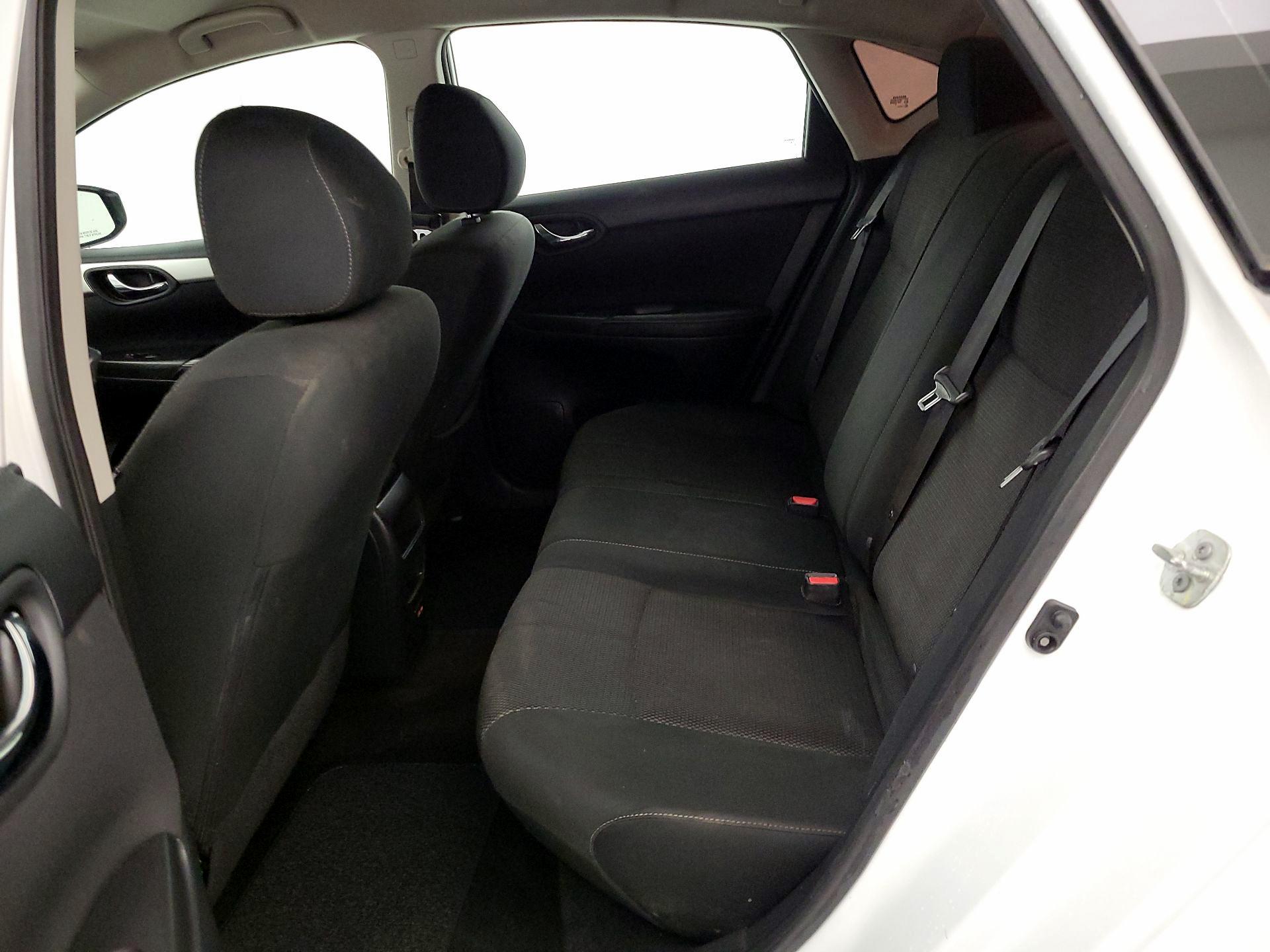 Thumbnail: 2019 Nissan Sentra - 19
