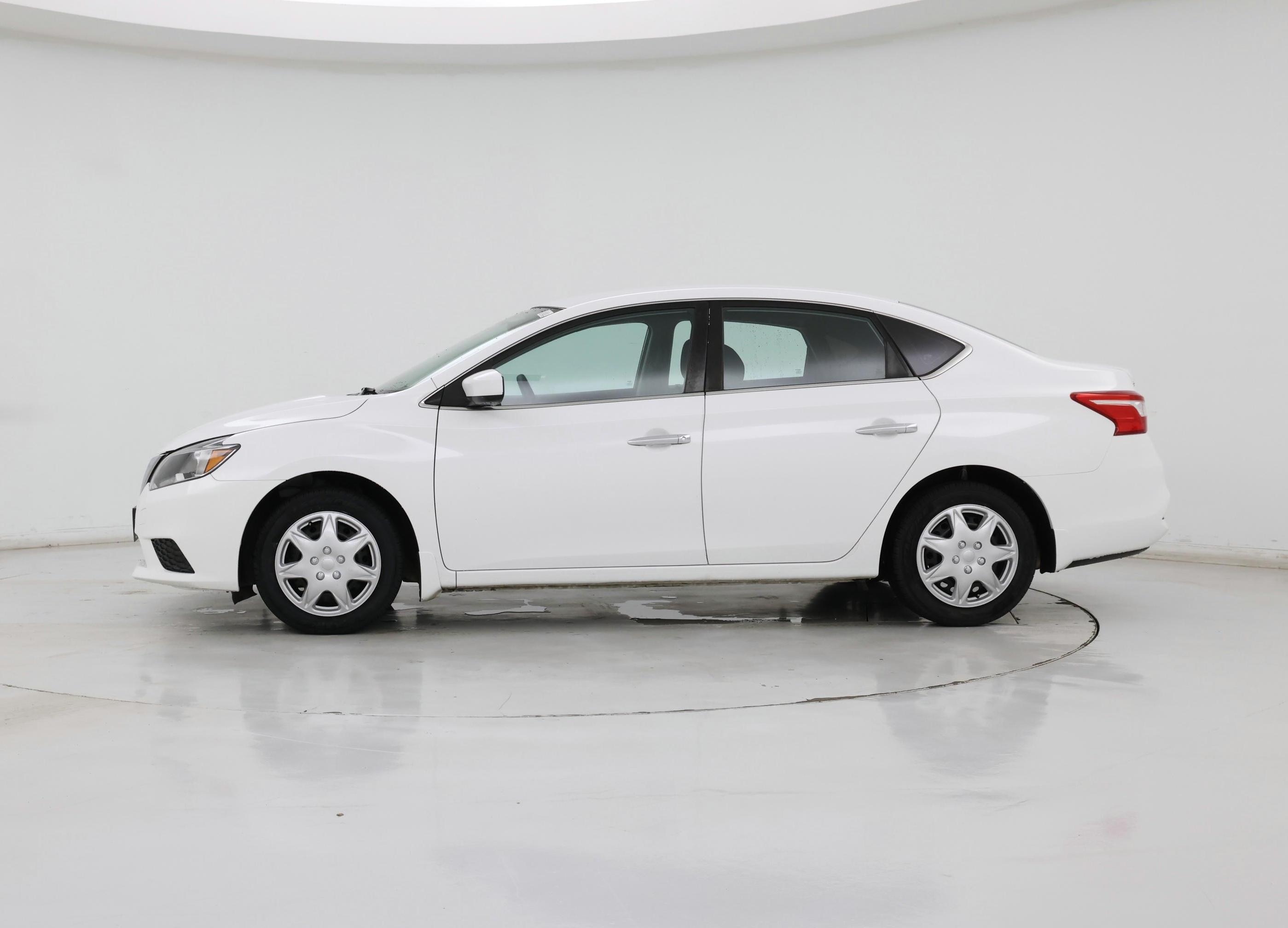 Thumbnail: 2019 Nissan Sentra - 3