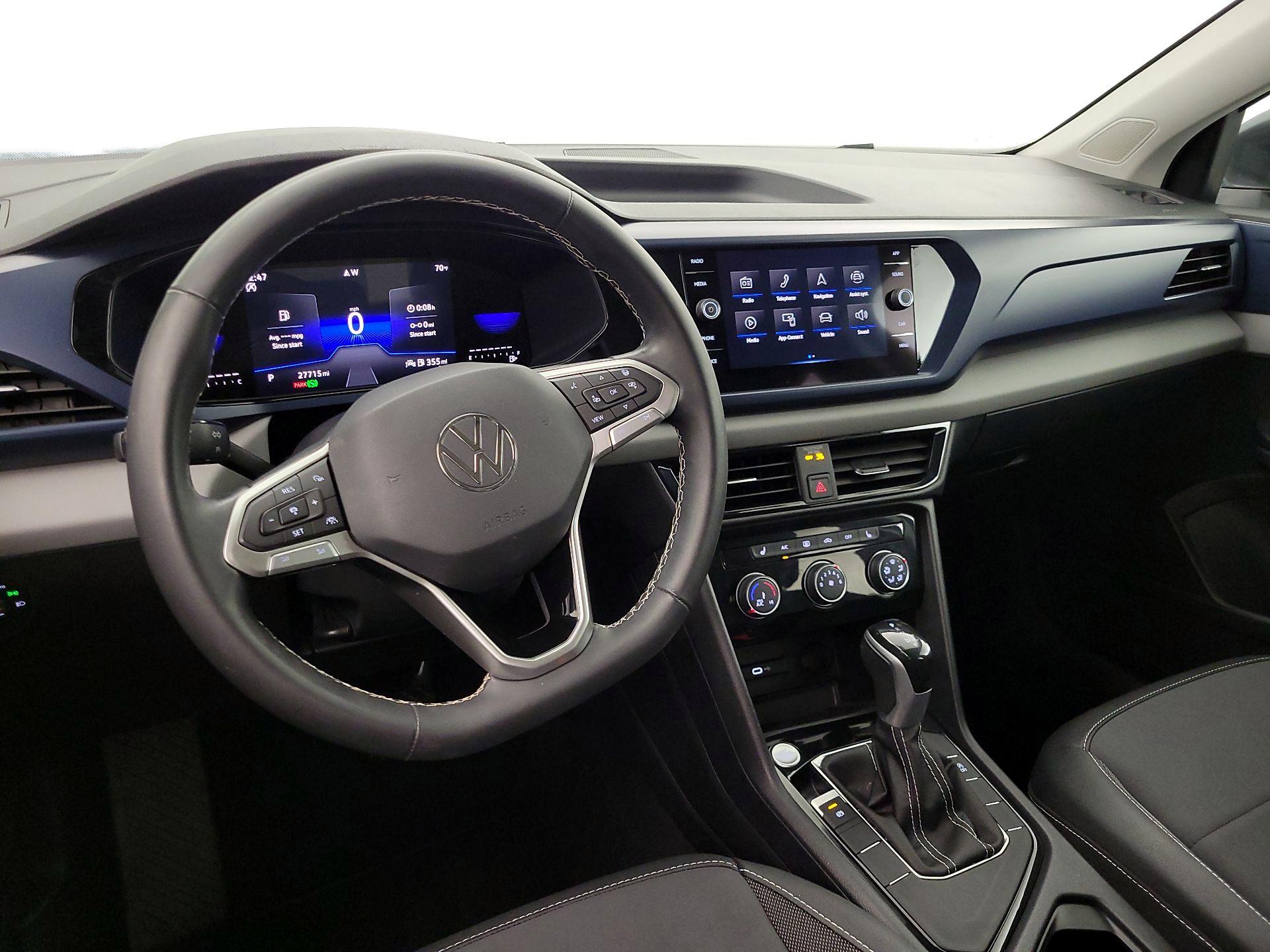 Thumbnail: 2023 Volkswagen Taos - 9