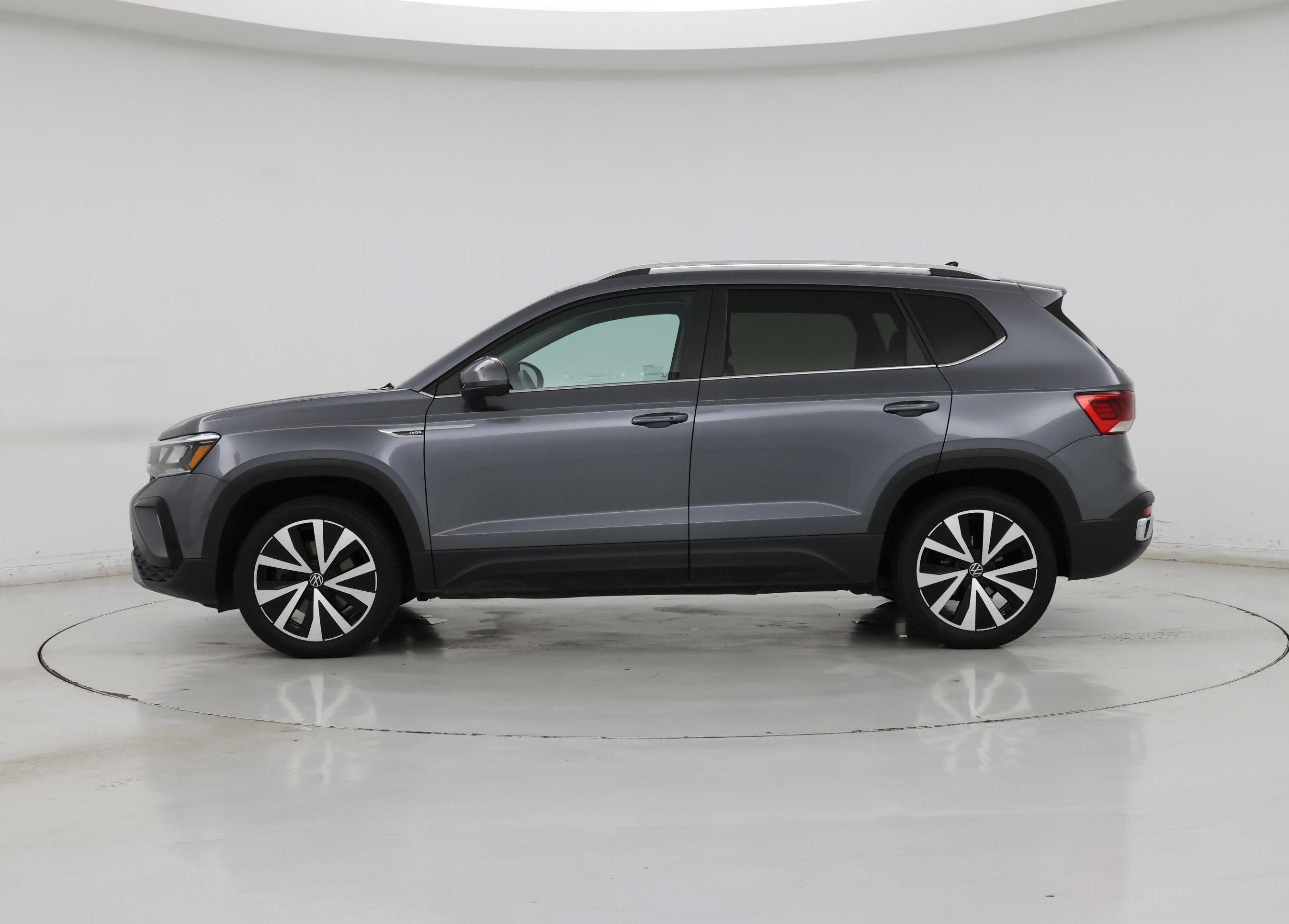 Thumbnail: 2023 Volkswagen Taos - 3