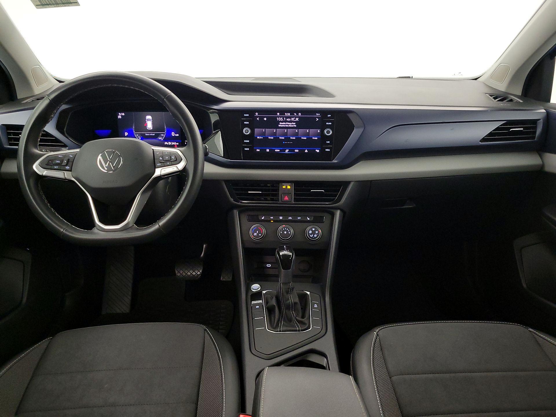 Thumbnail: 2022 Volkswagen Taos - 9