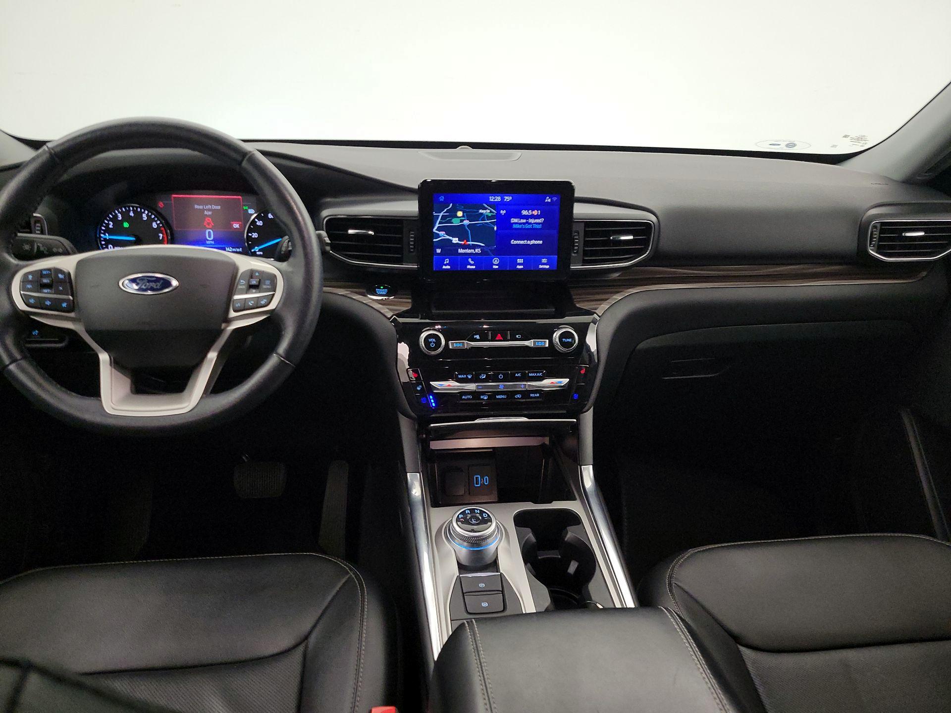 Thumbnail: 2021 Ford Explorer - 9