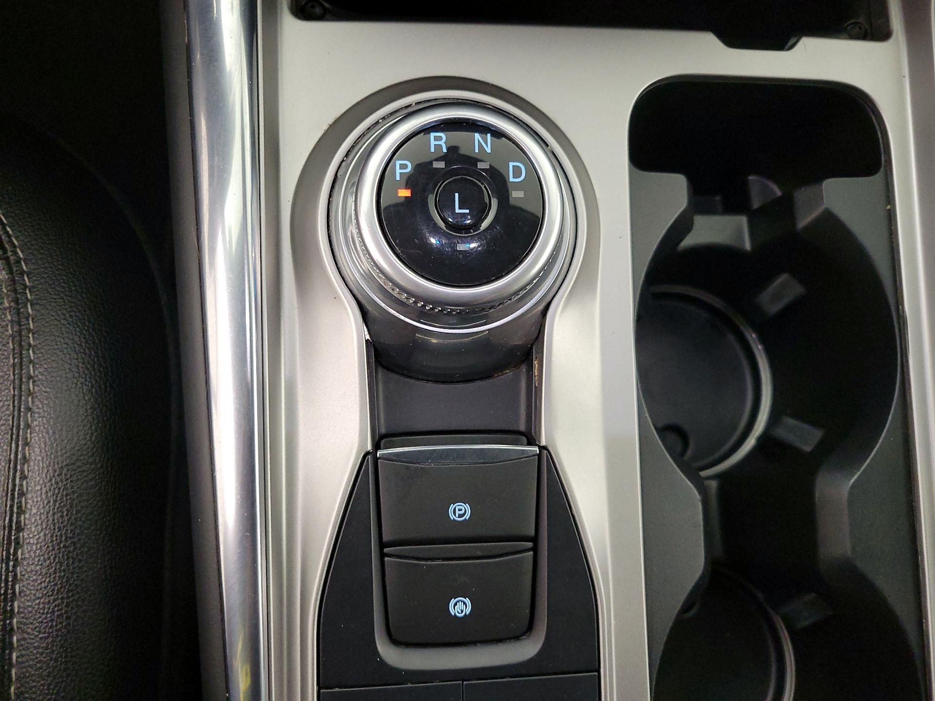 Thumbnail: 2021 Ford Explorer - 18