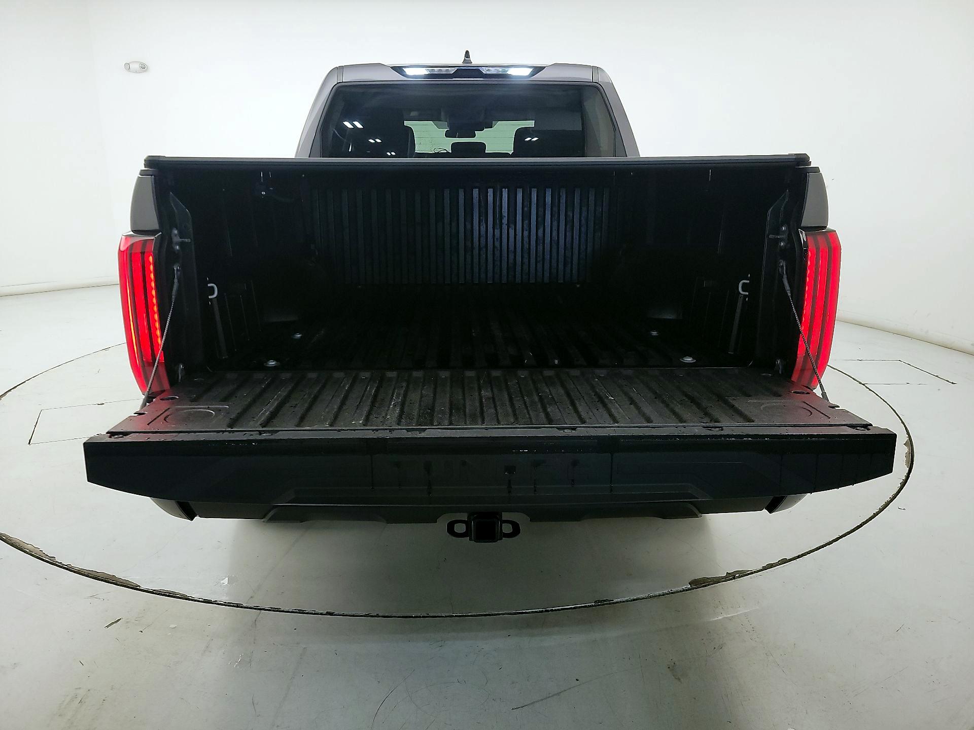 Thumbnail: 2023 Toyota Tundra - 19