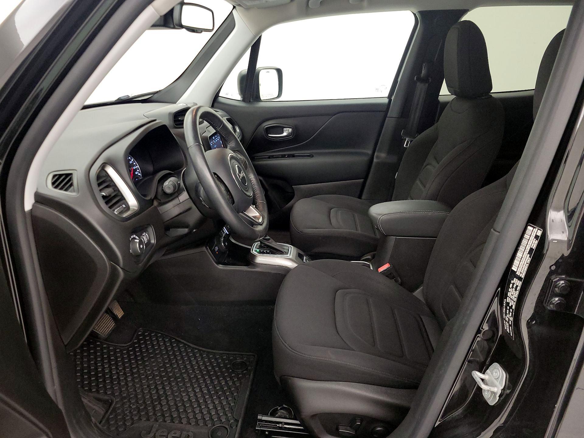 Thumbnail: 2022 Jeep Renegade - 11