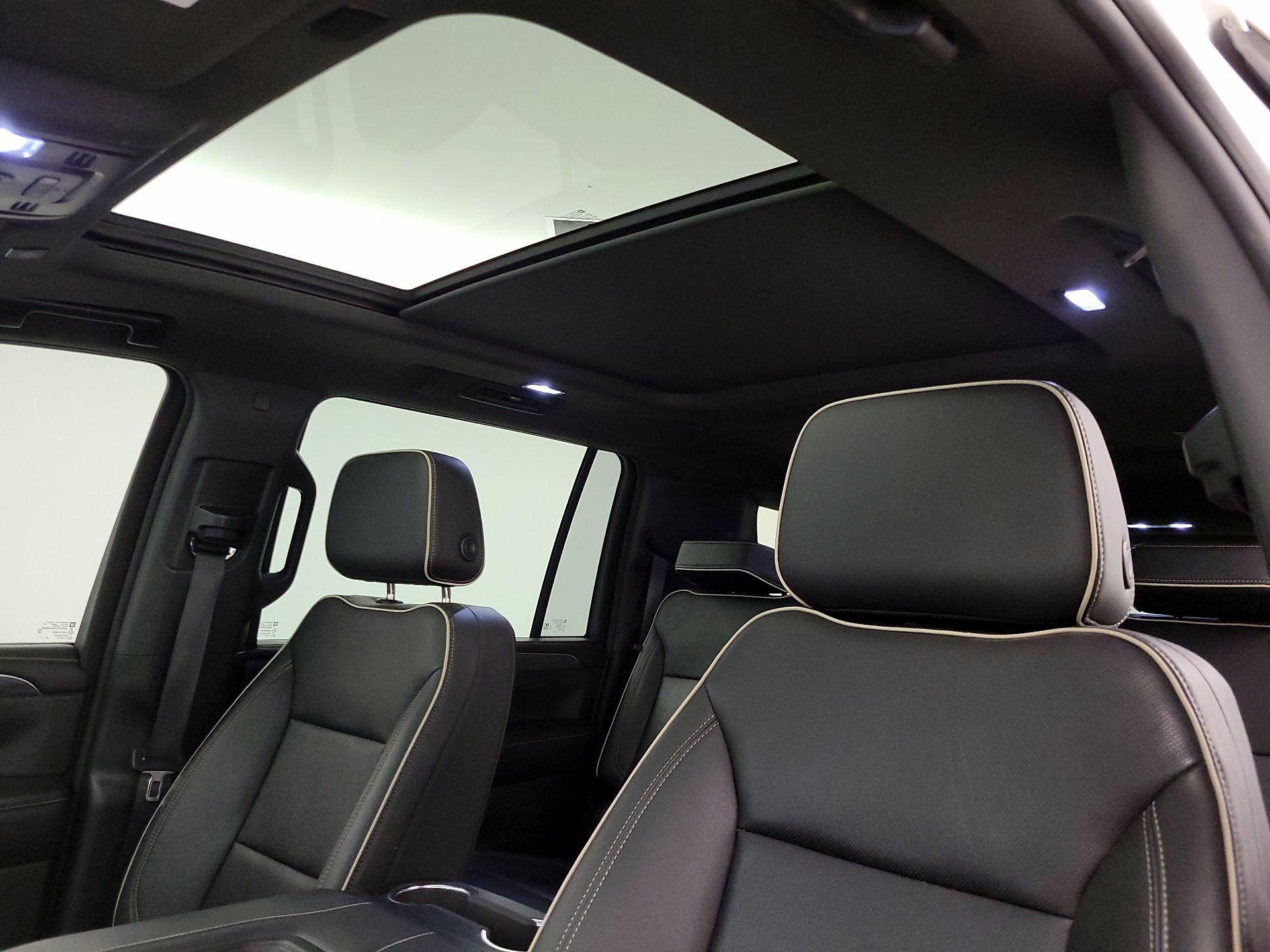 Thumbnail: 2023 GMC Yukon XL - 20