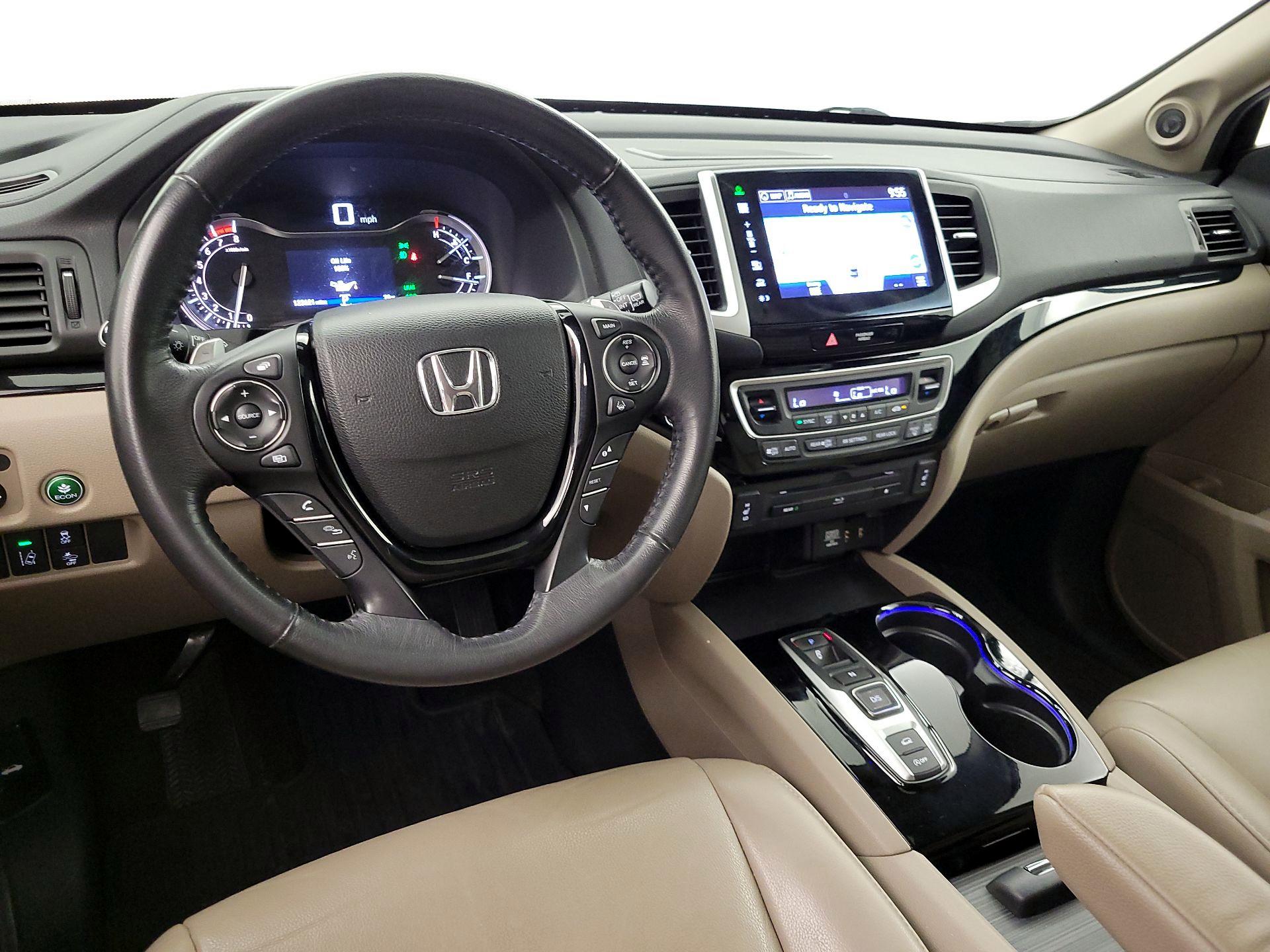 Thumbnail: 2016 Honda Pilot - 9
