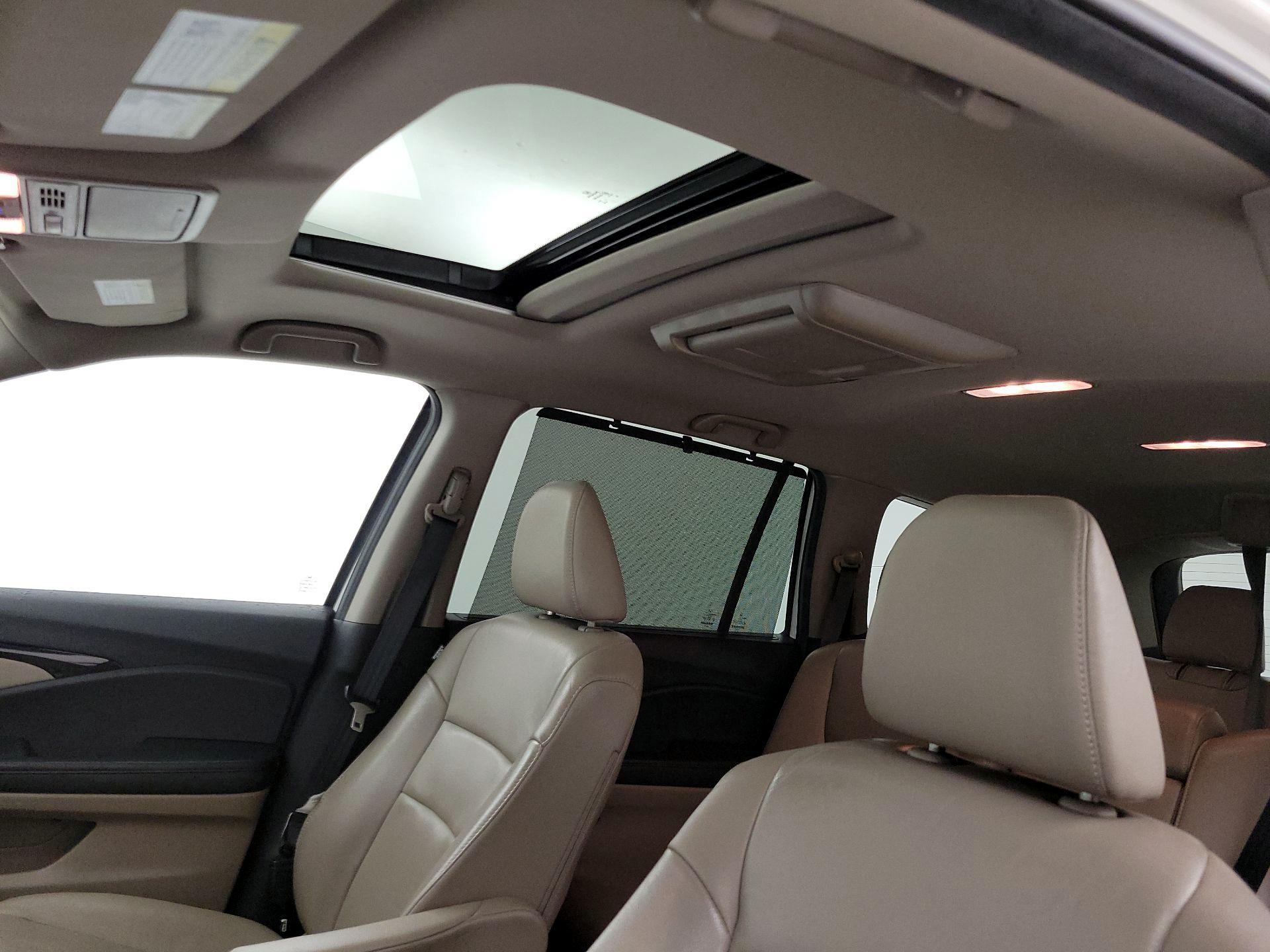 Thumbnail: 2016 Honda Pilot - 20
