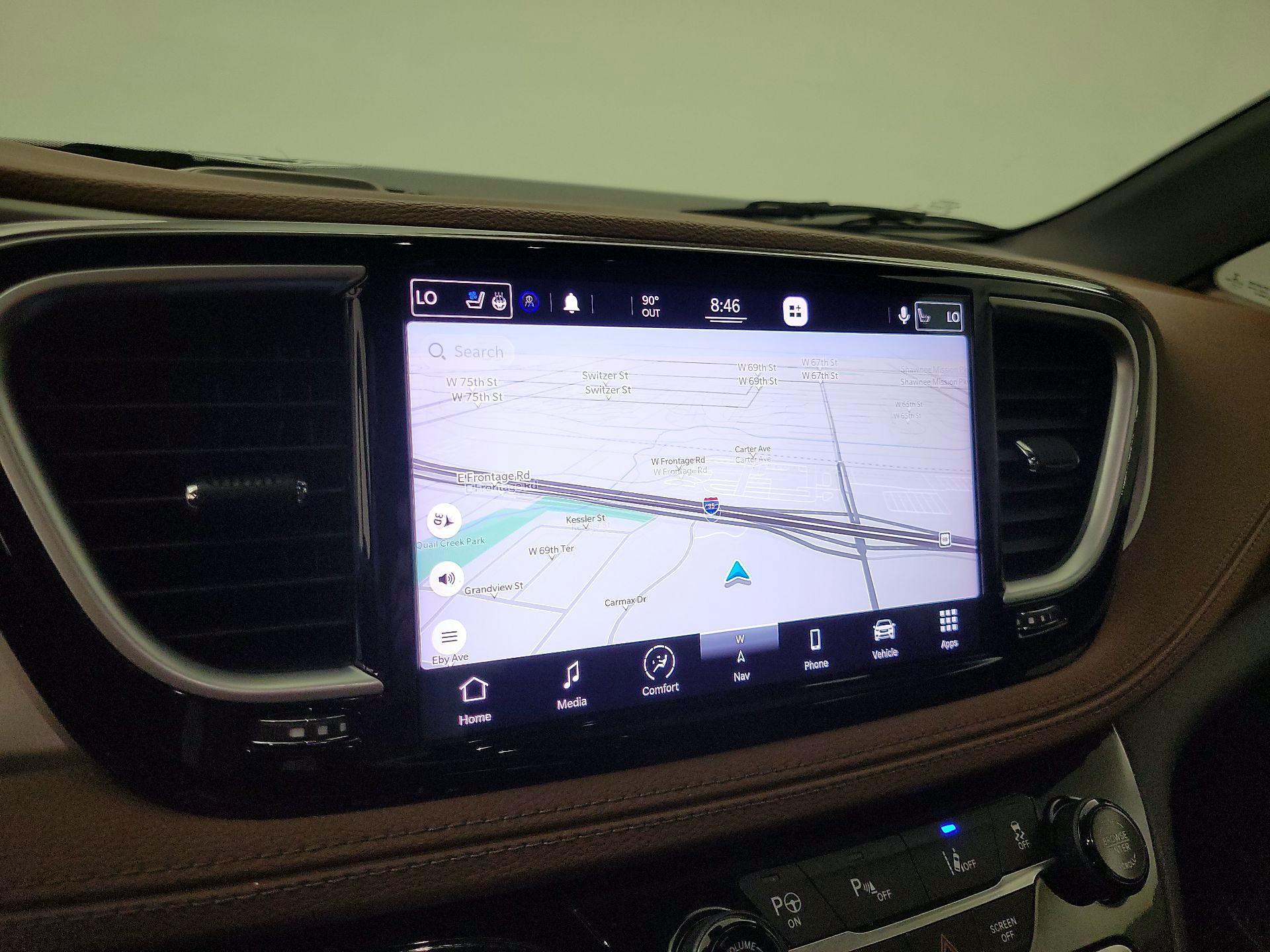 Thumbnail: 2021 Chrysler Pacifica - 14