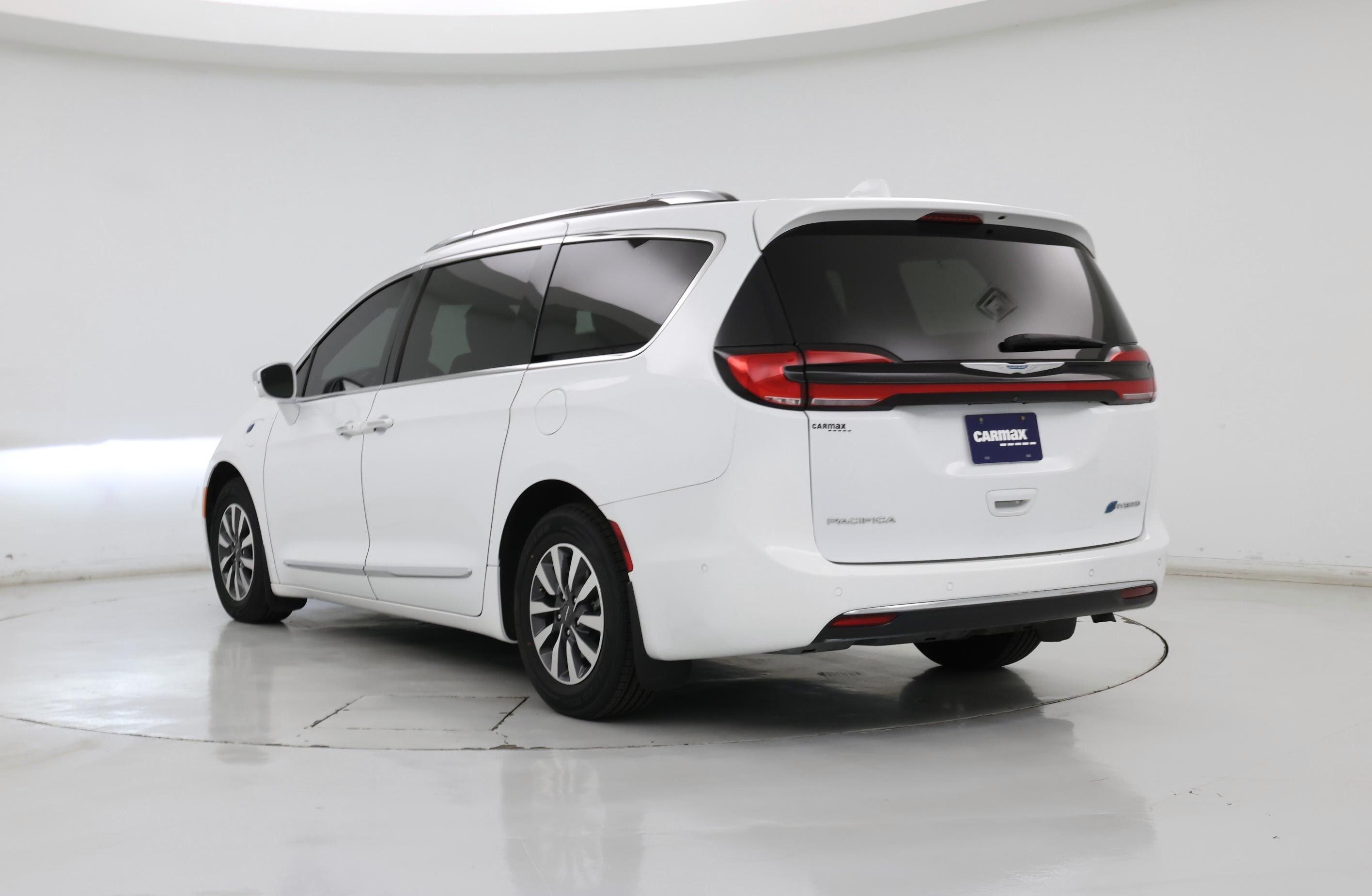 Thumbnail: 2021 Chrysler Pacifica - 2