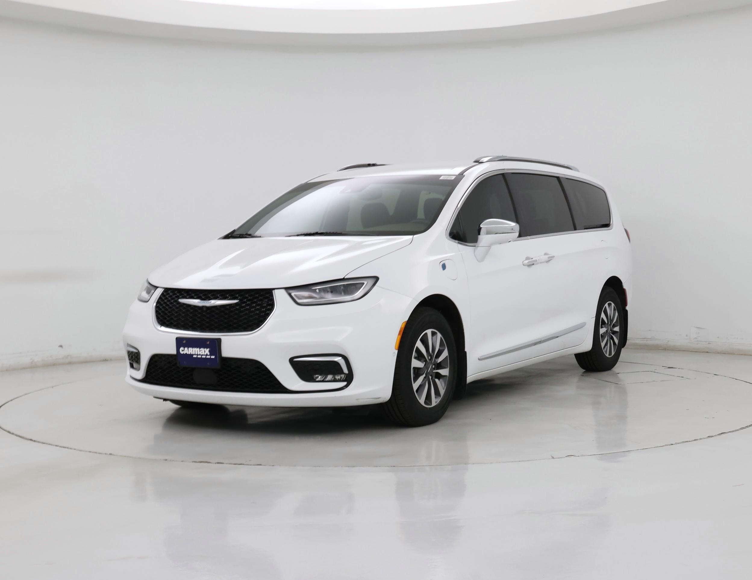 Thumbnail: 2021 Chrysler Pacifica - 4
