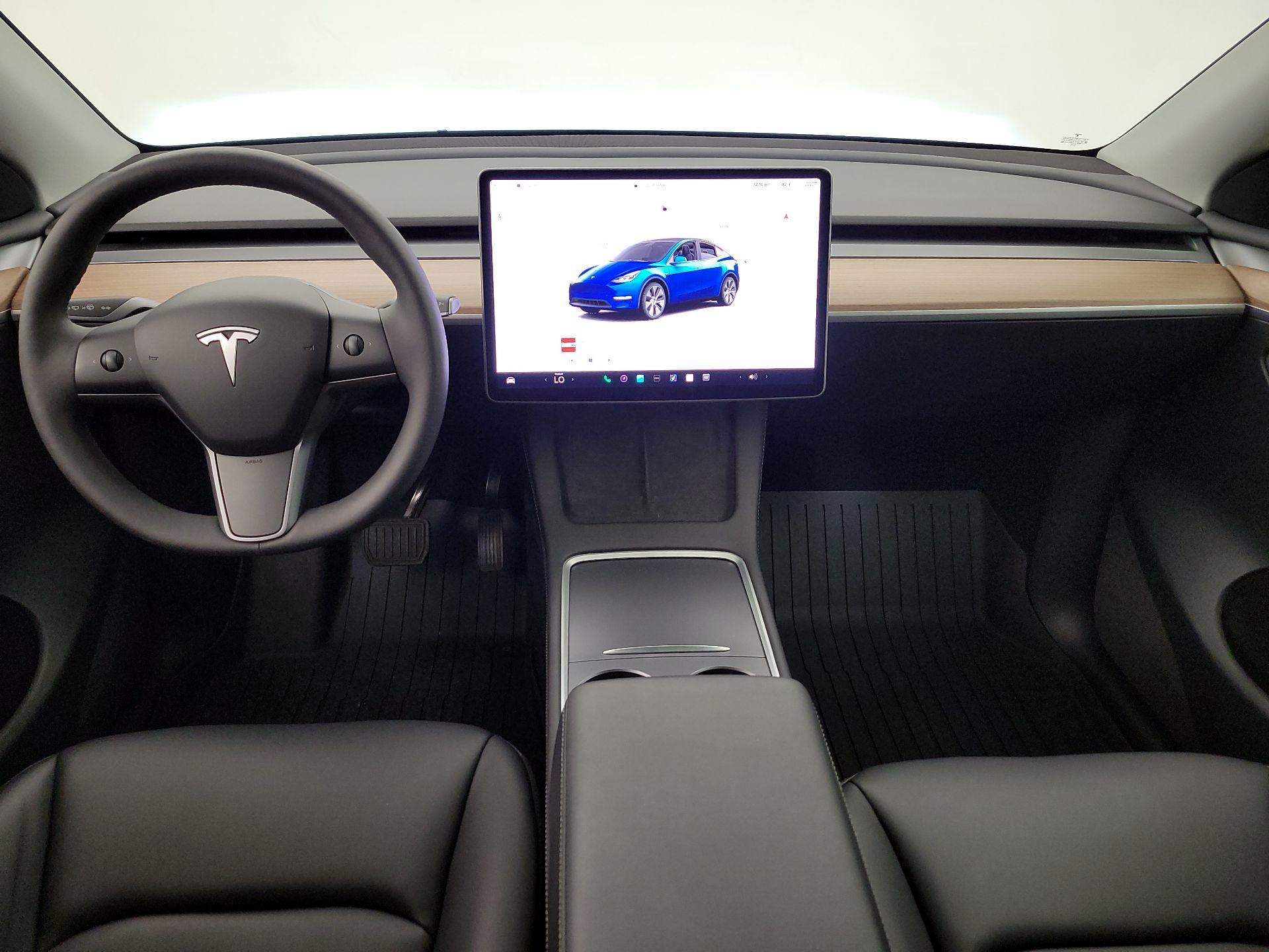 Thumbnail: 2023 Tesla Model Y - 9