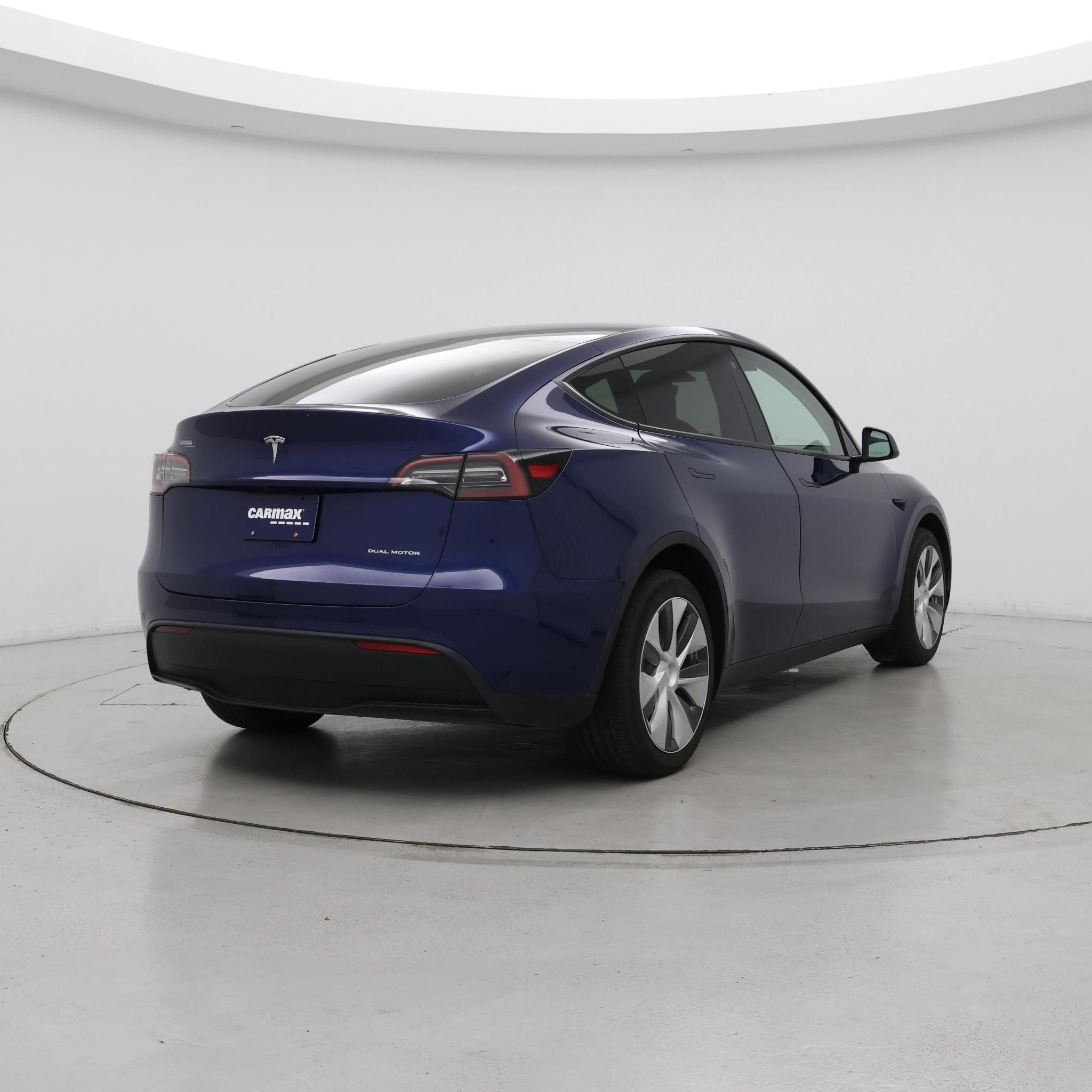 Thumbnail: 2023 Tesla Model Y - 8