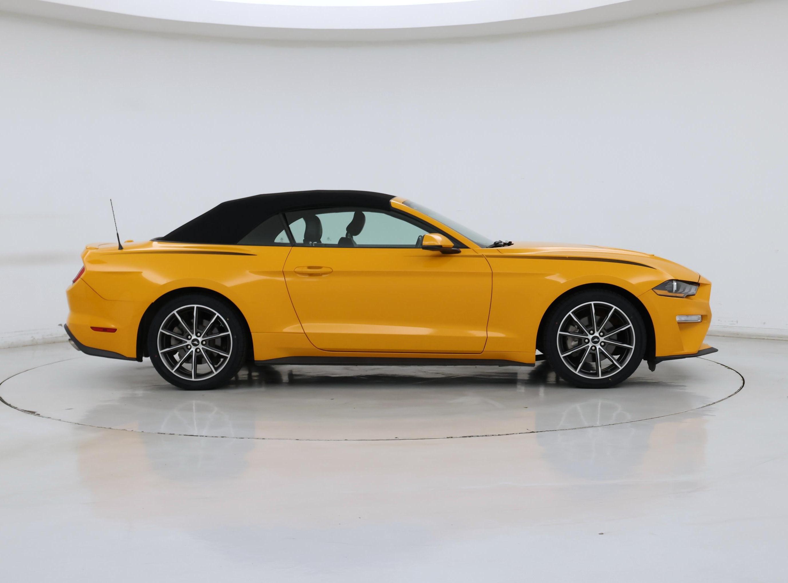 Thumbnail: 2019 Ford Mustang - 7