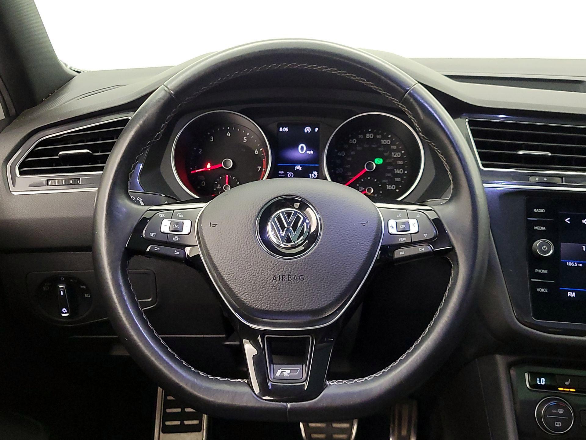 Thumbnail: 2020 Volkswagen Tiguan - 10