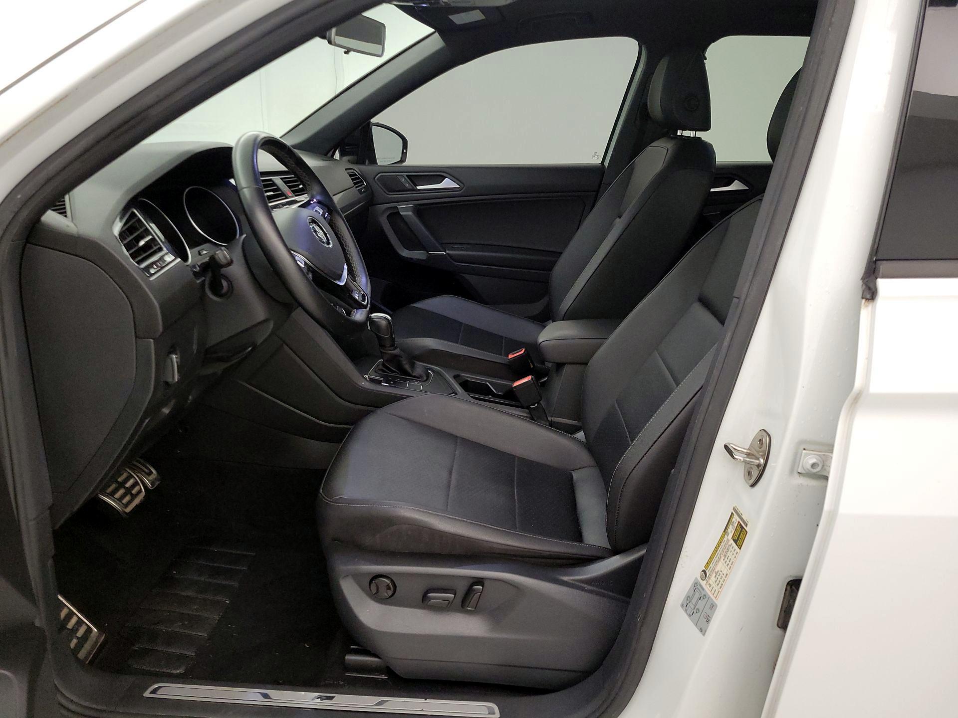Thumbnail: 2020 Volkswagen Tiguan - 11