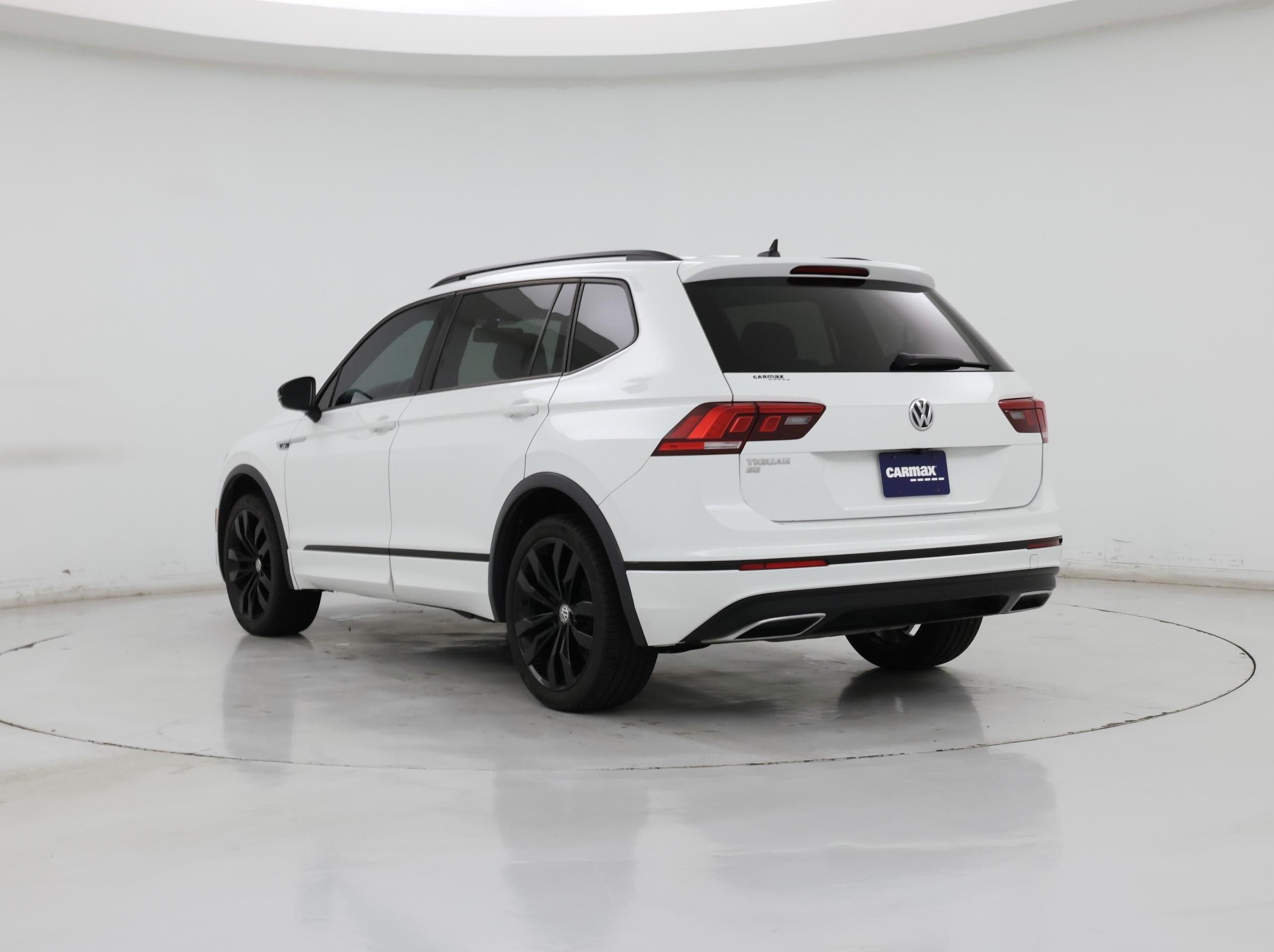 Thumbnail: 2020 Volkswagen Tiguan - 2