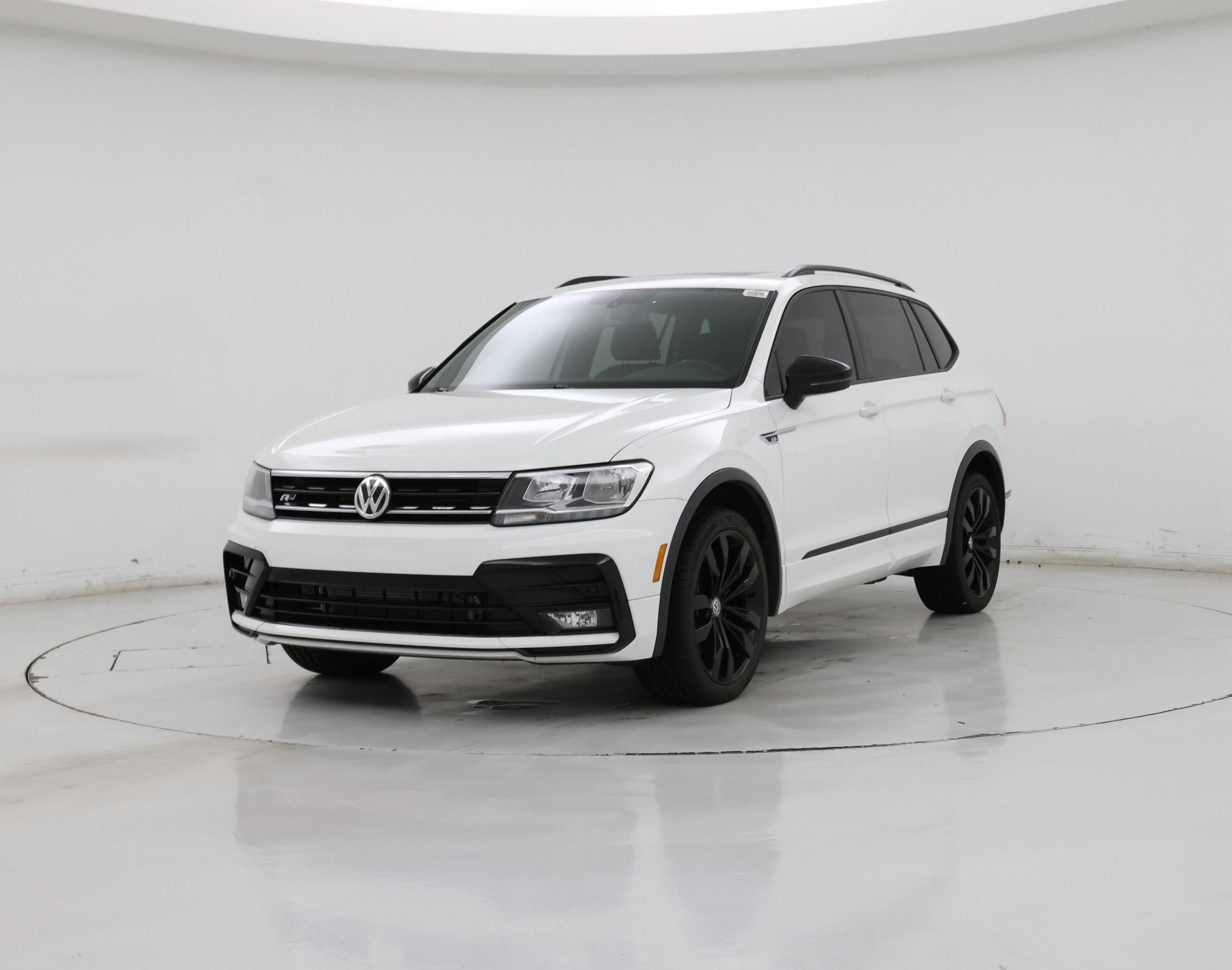 Thumbnail: 2020 Volkswagen Tiguan - 4