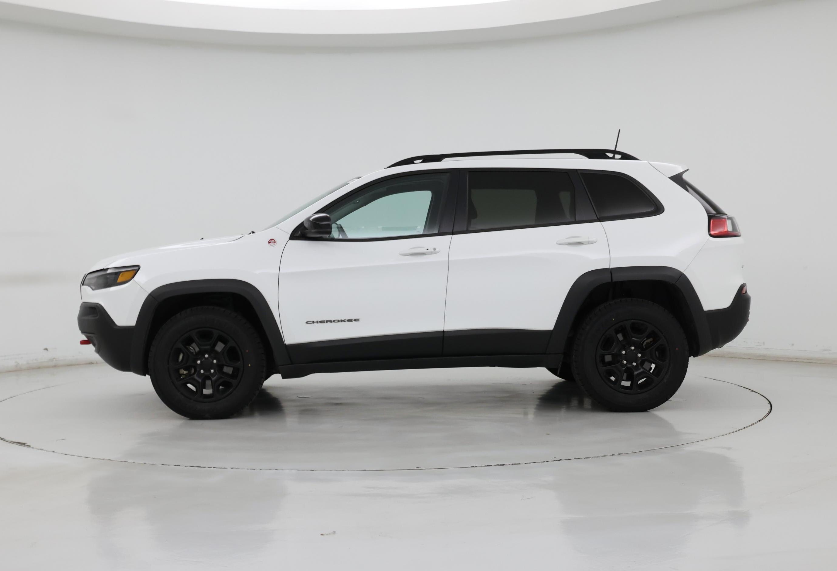 Thumbnail: 2022 Jeep Cherokee - 3