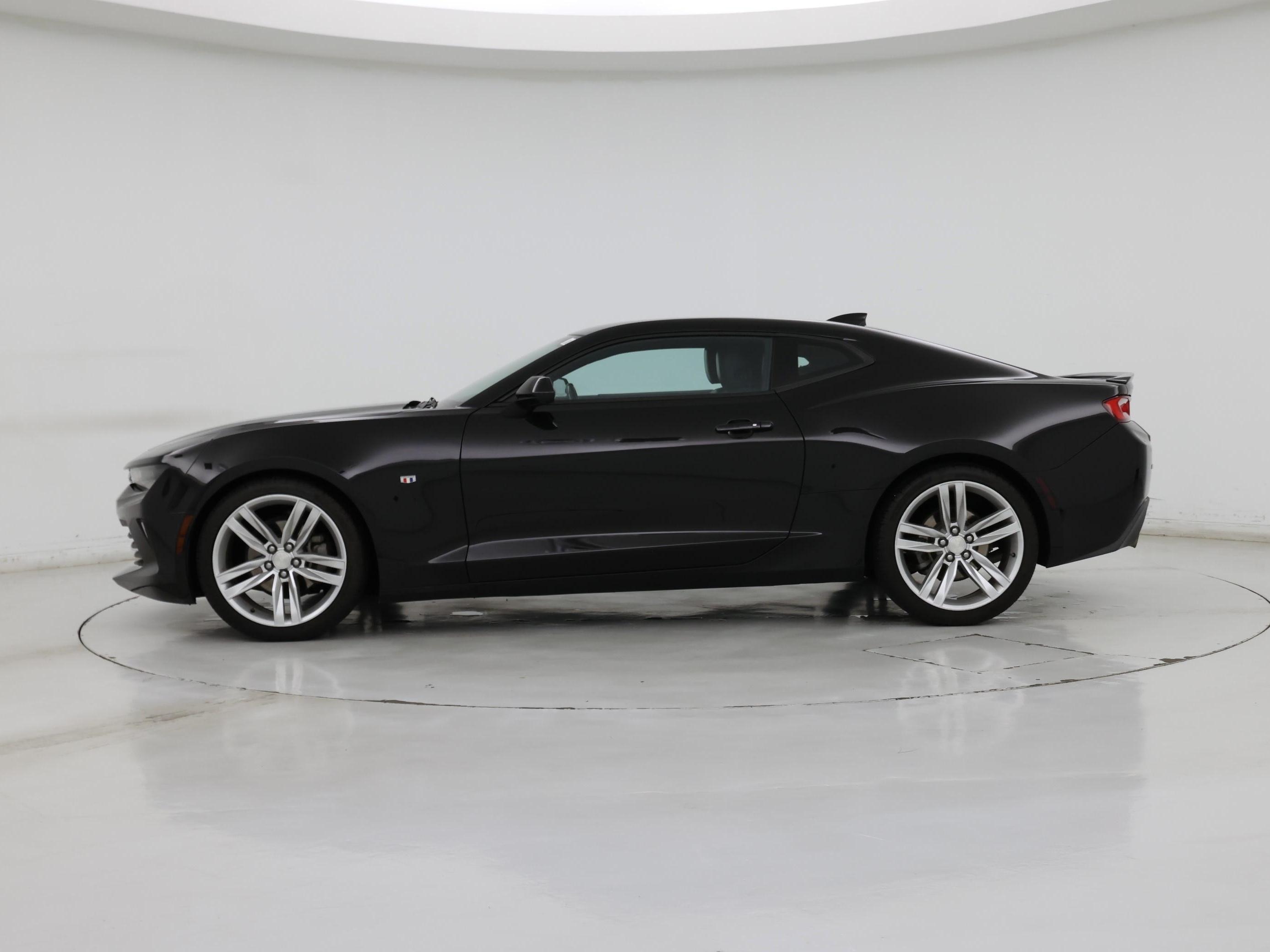 Thumbnail: 2017 Chevrolet Camaro - 3