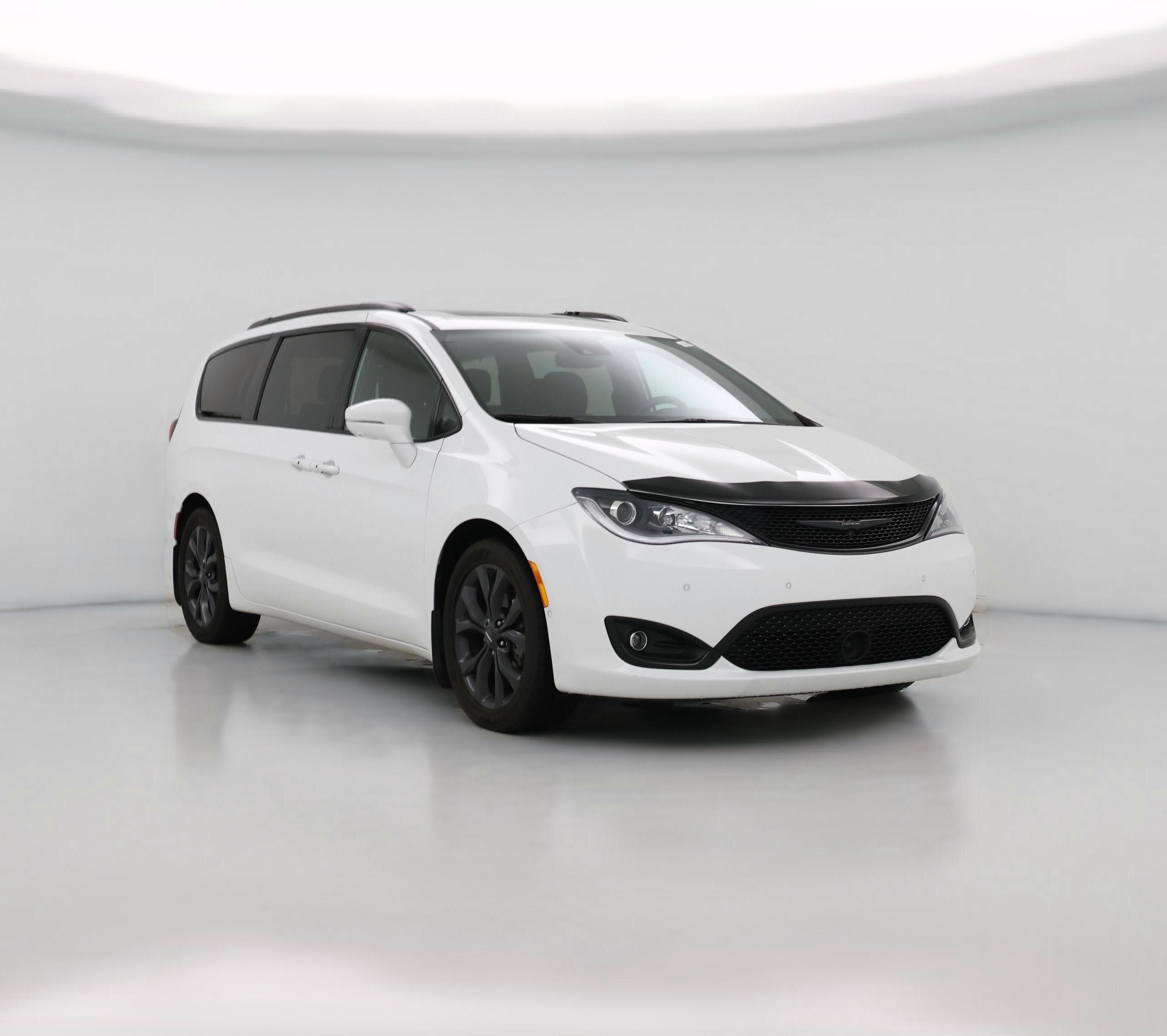 Thumbnail: 2019 Chrysler Pacifica - 1