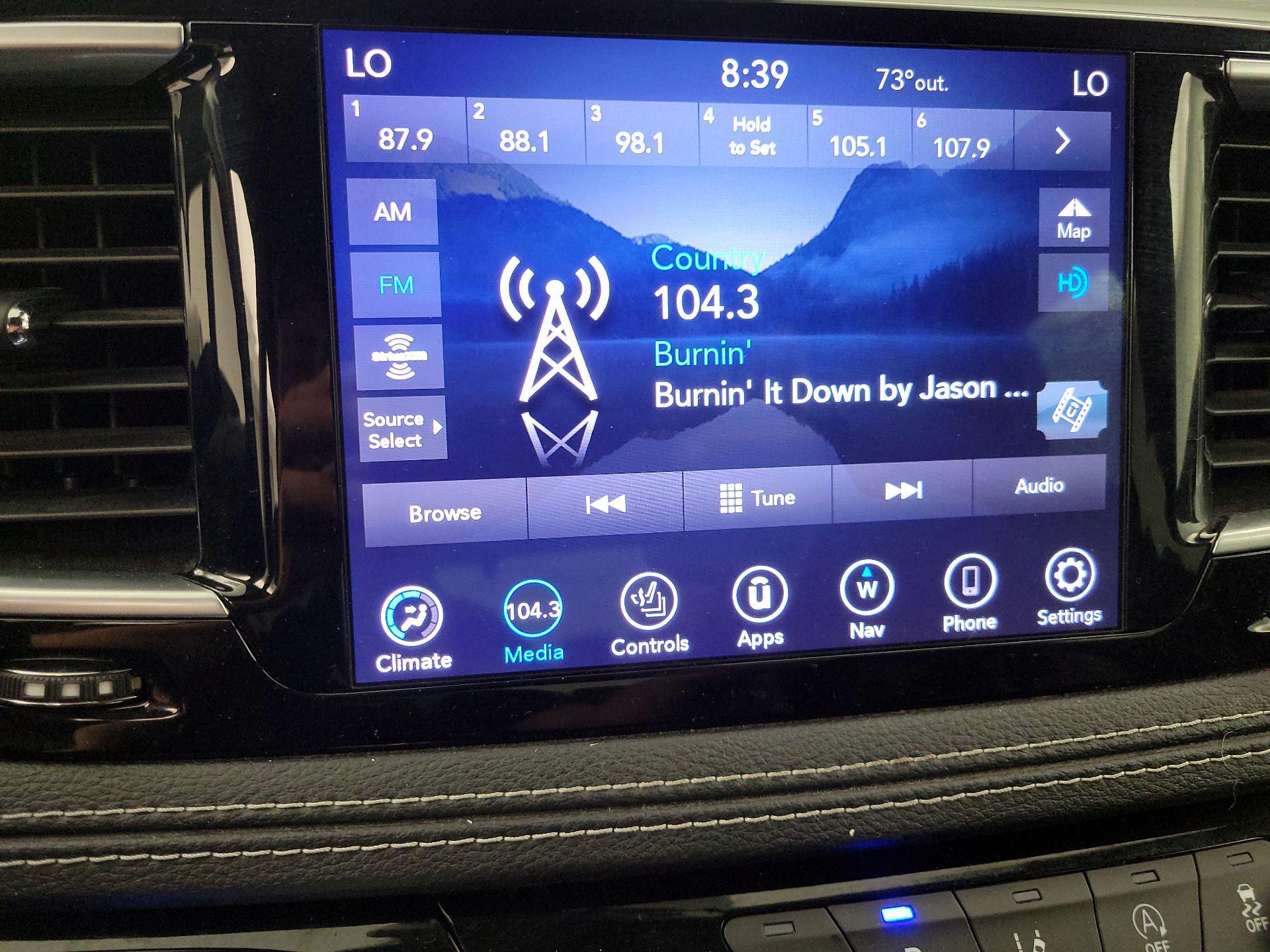 Thumbnail: 2019 Chrysler Pacifica - 16