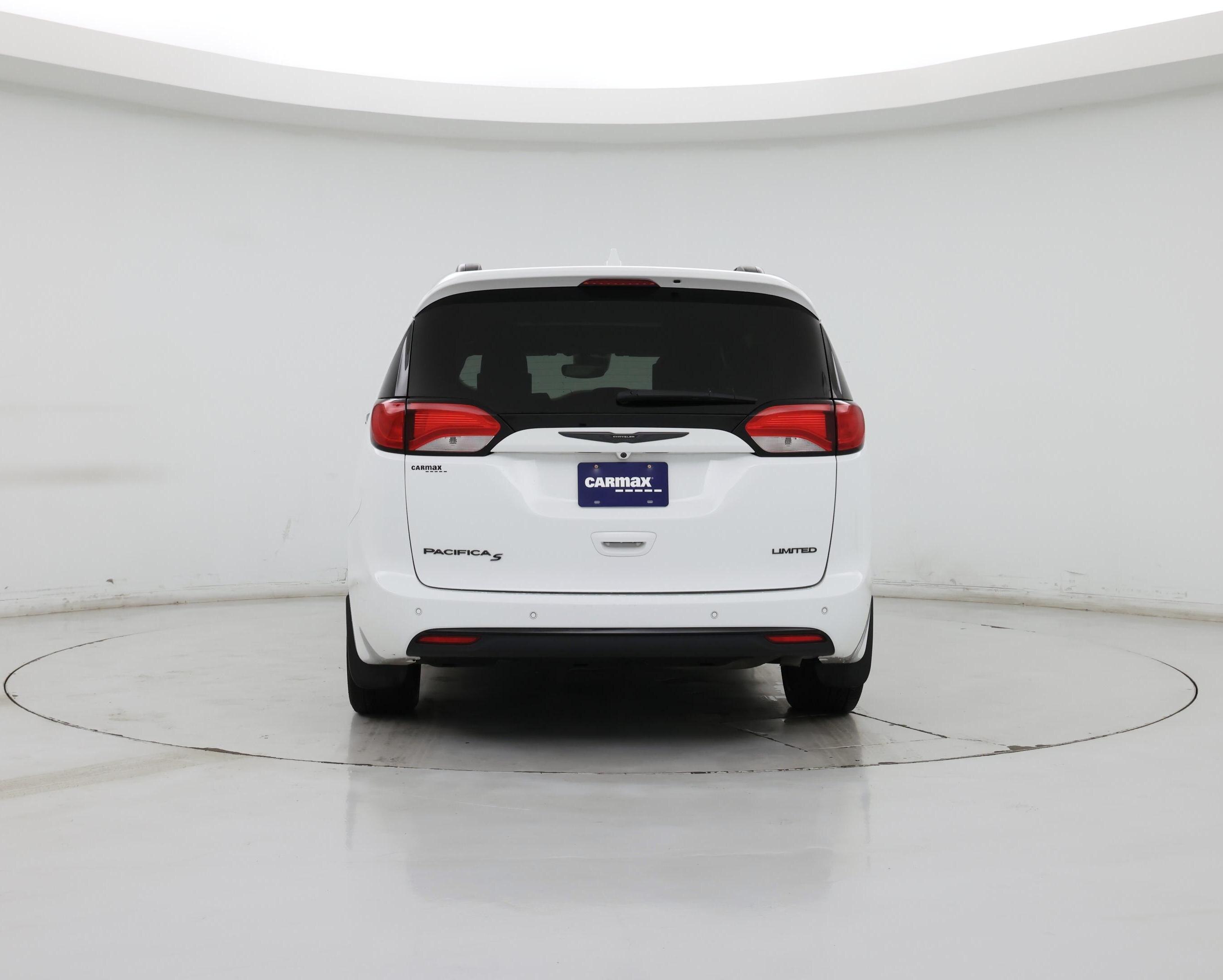 Thumbnail: 2019 Chrysler Pacifica - 6